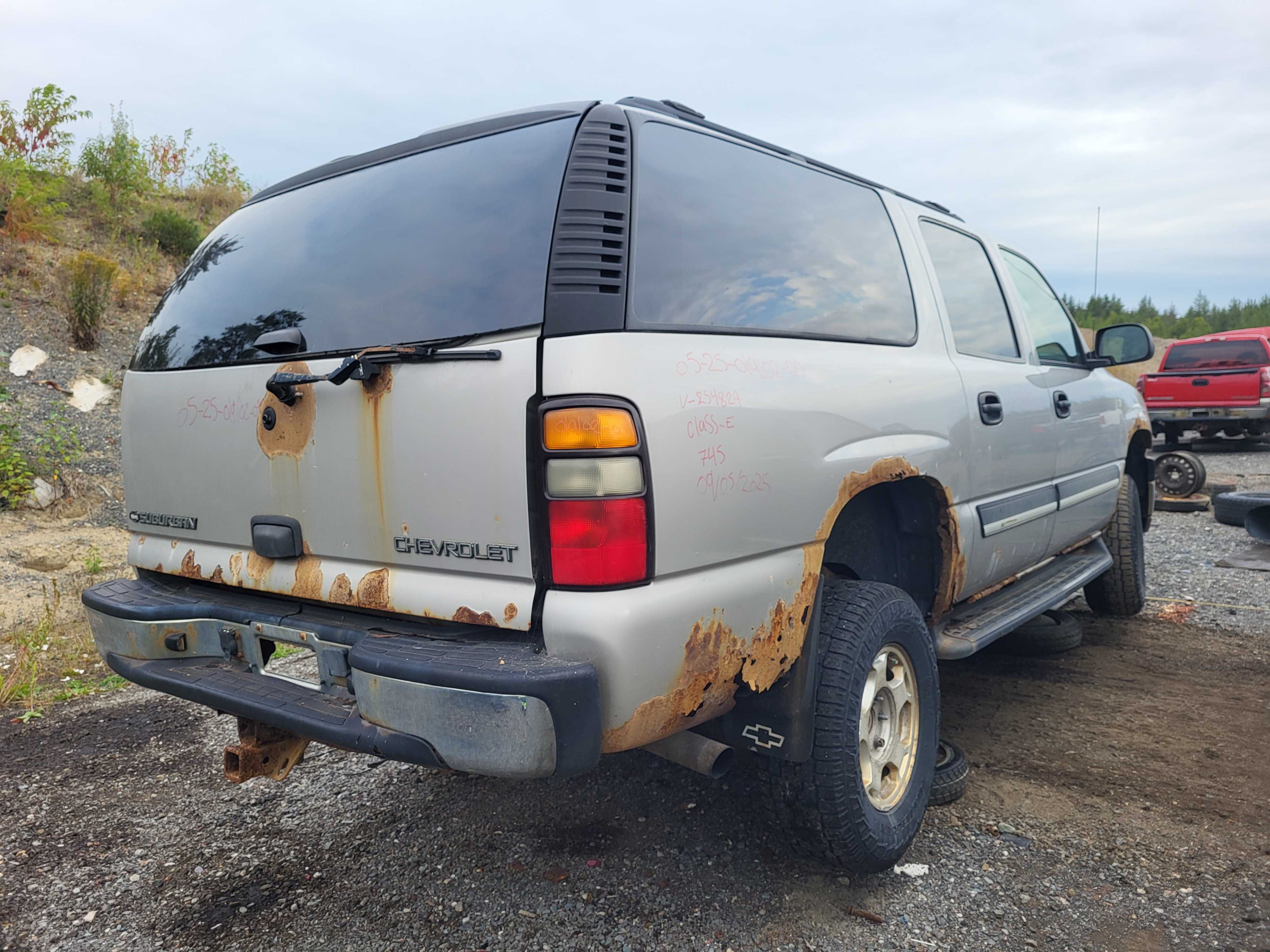 CHEVROLET SUBURBAN 2005