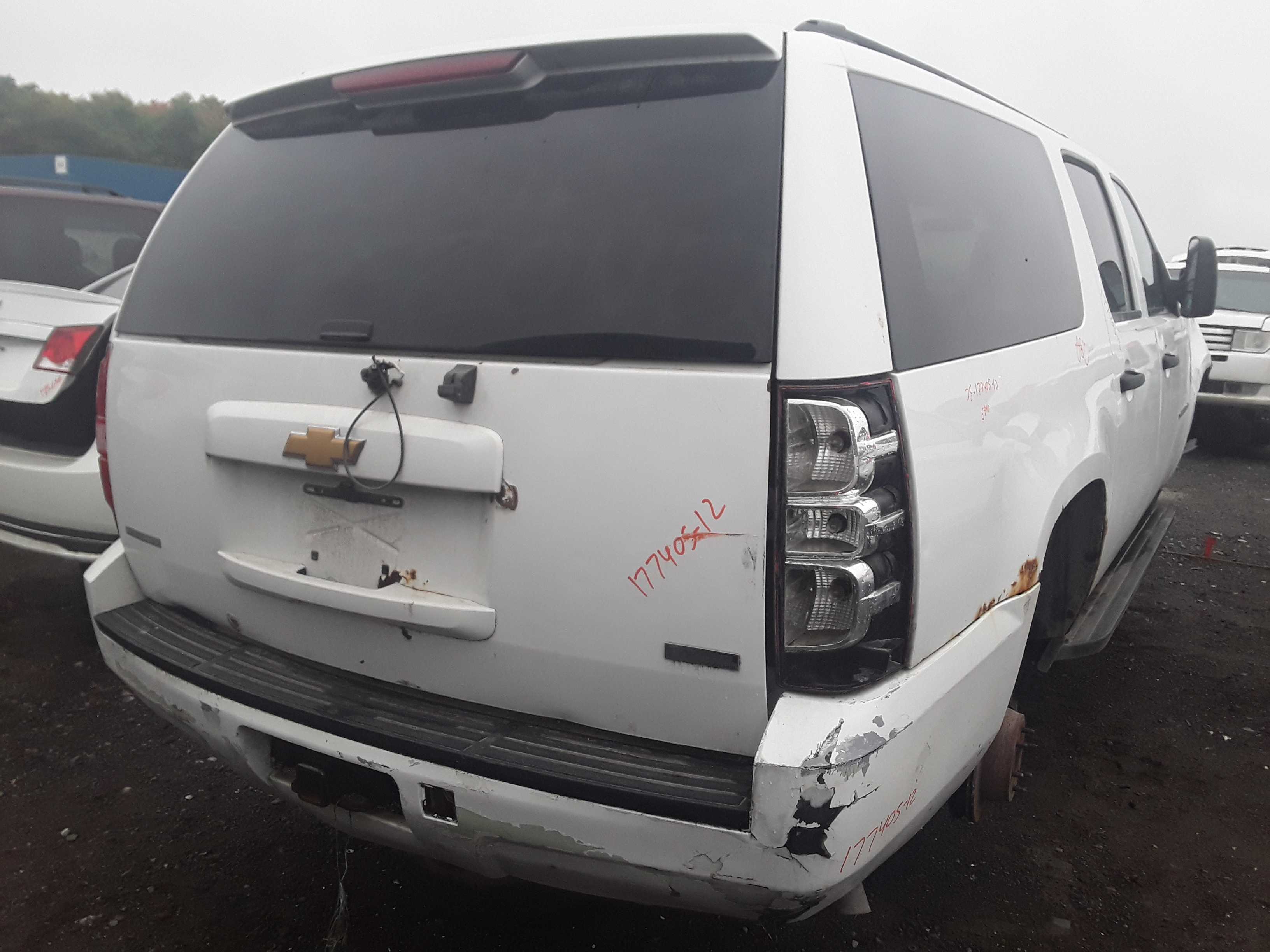CHEVROLET SUBURBAN 2012