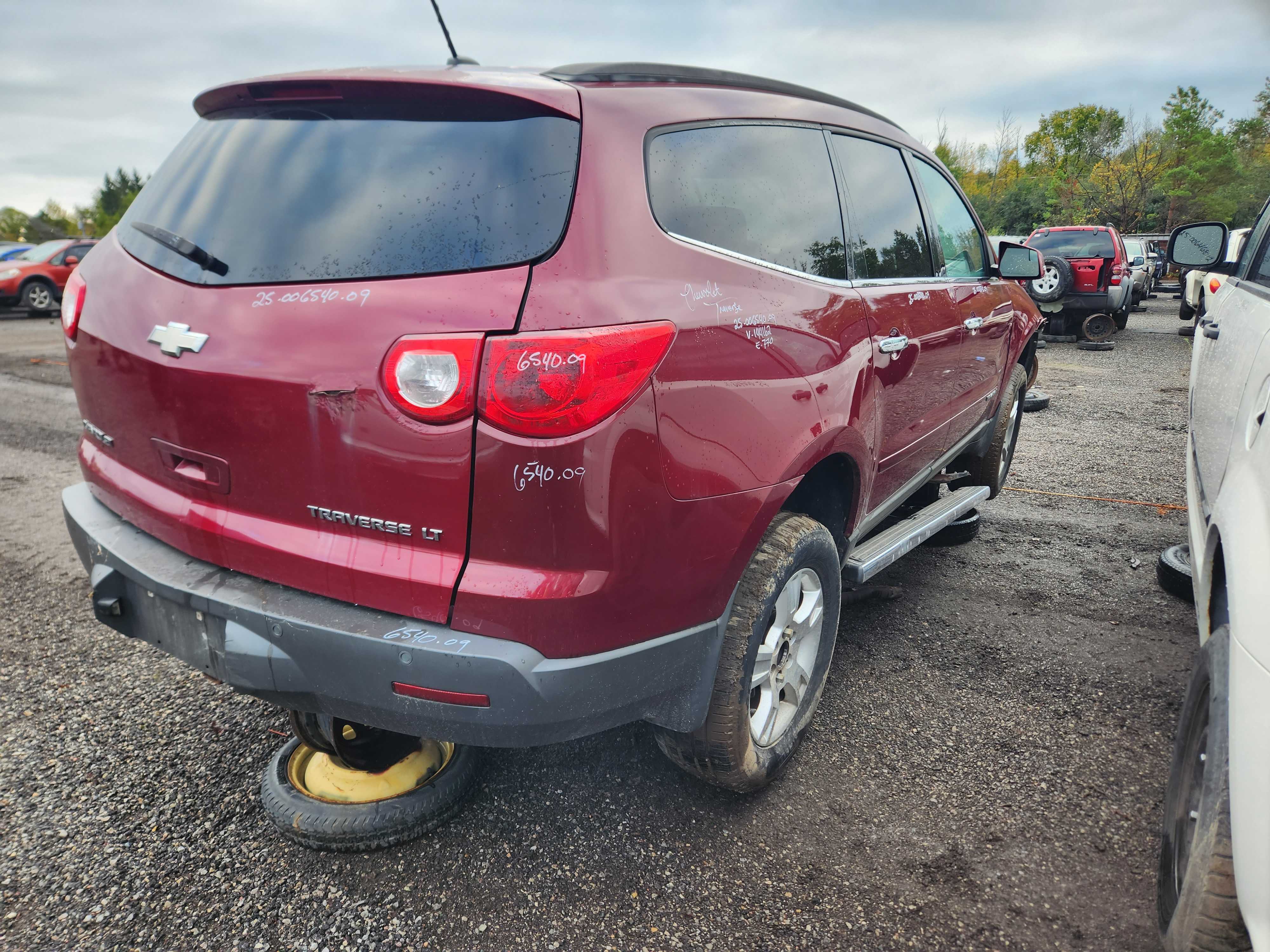 CHEVROLET TRAVERSE 2009