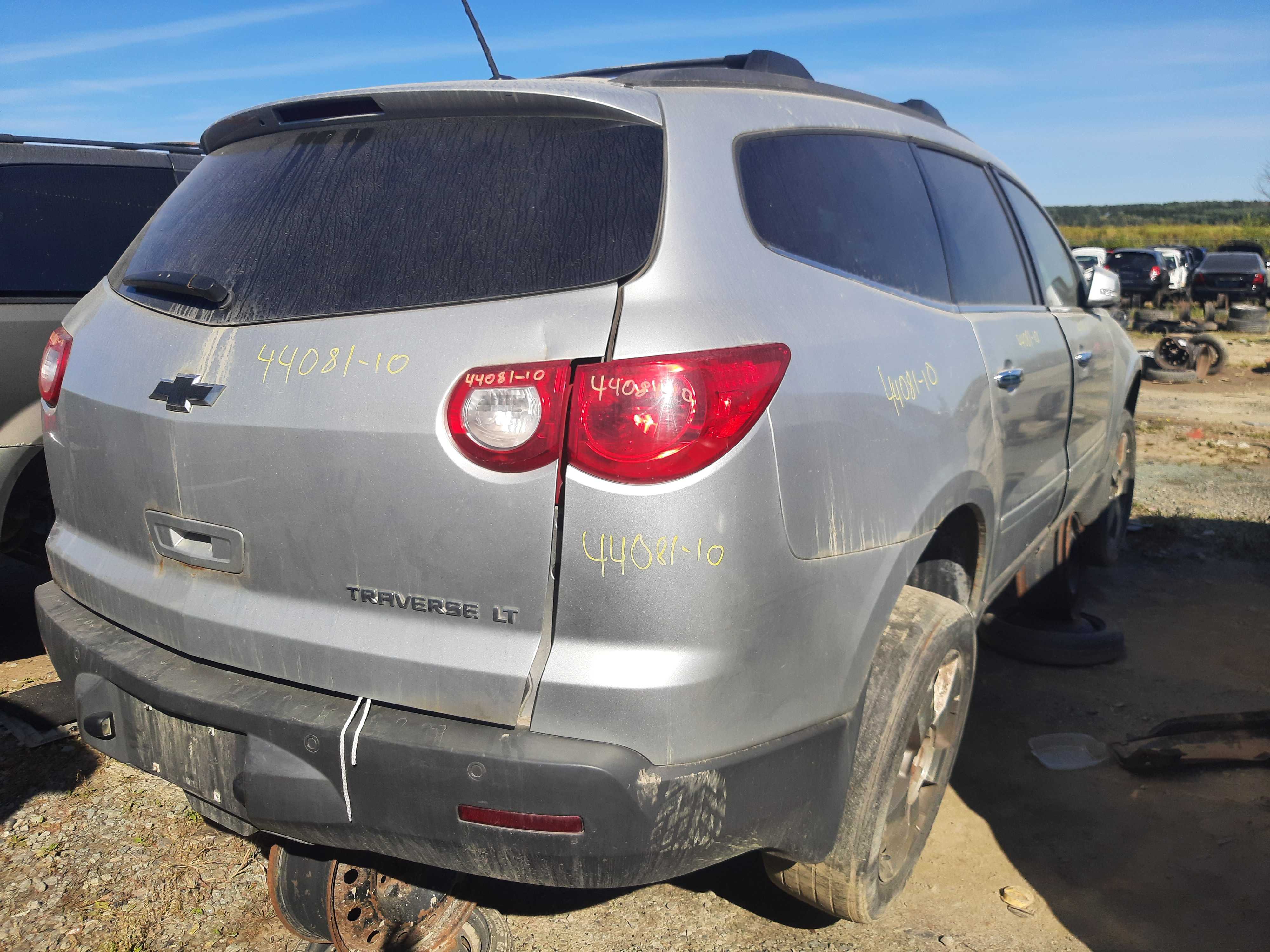 CHEVROLET TRAVERSE 2010