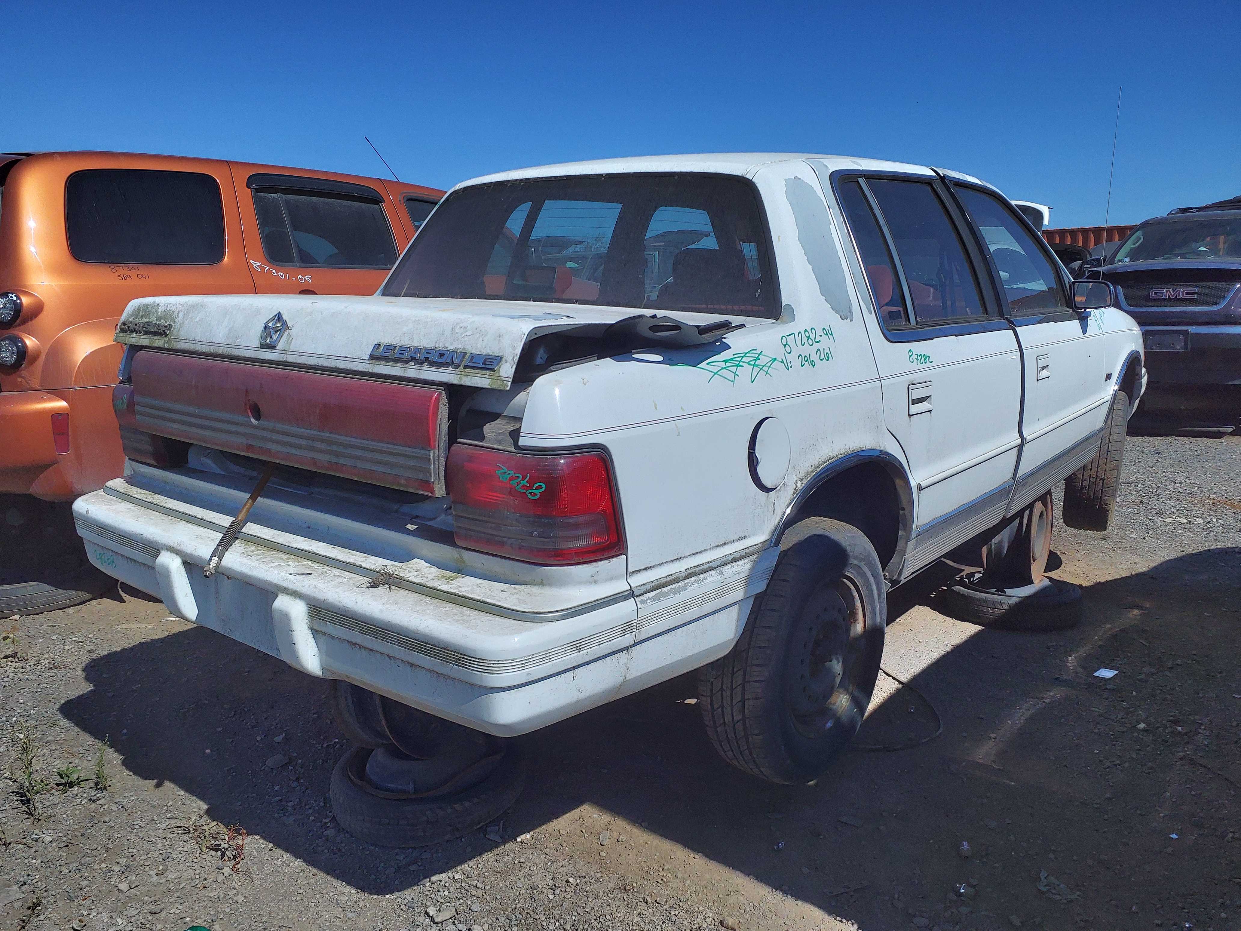 CHRYSLER LEBARON 1994