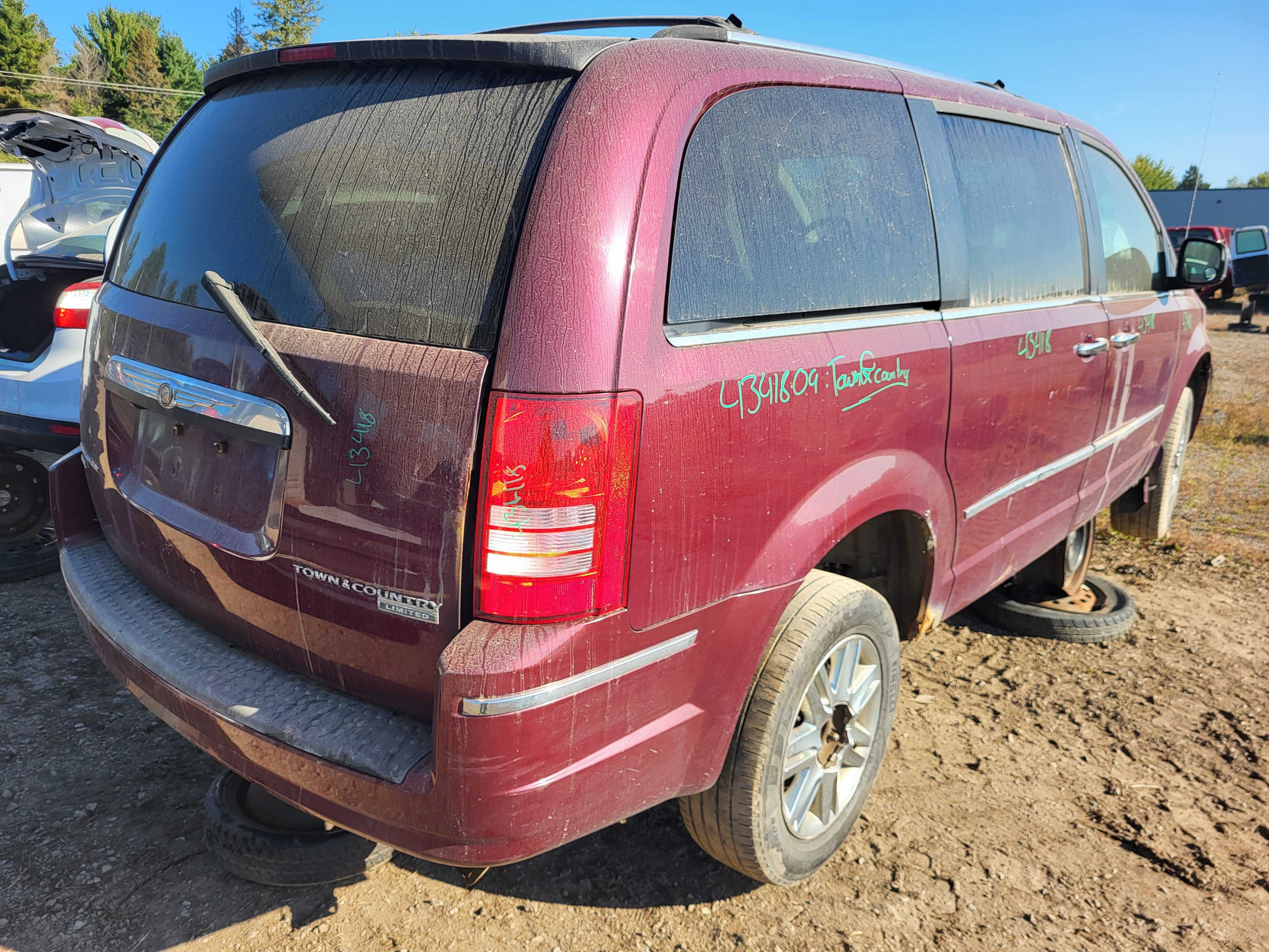 CHRYSLER TOWN &amp; COUNTRY 2009