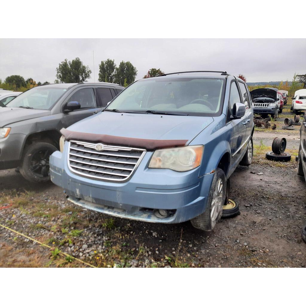 CHRYSLER TOWN & COUNTRY 2009