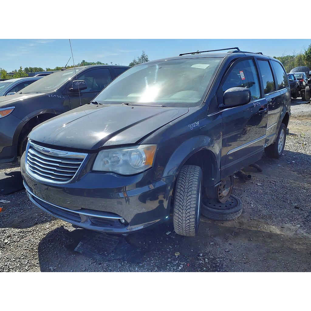 CHRYSLER TOWN & COUNTRY 2011