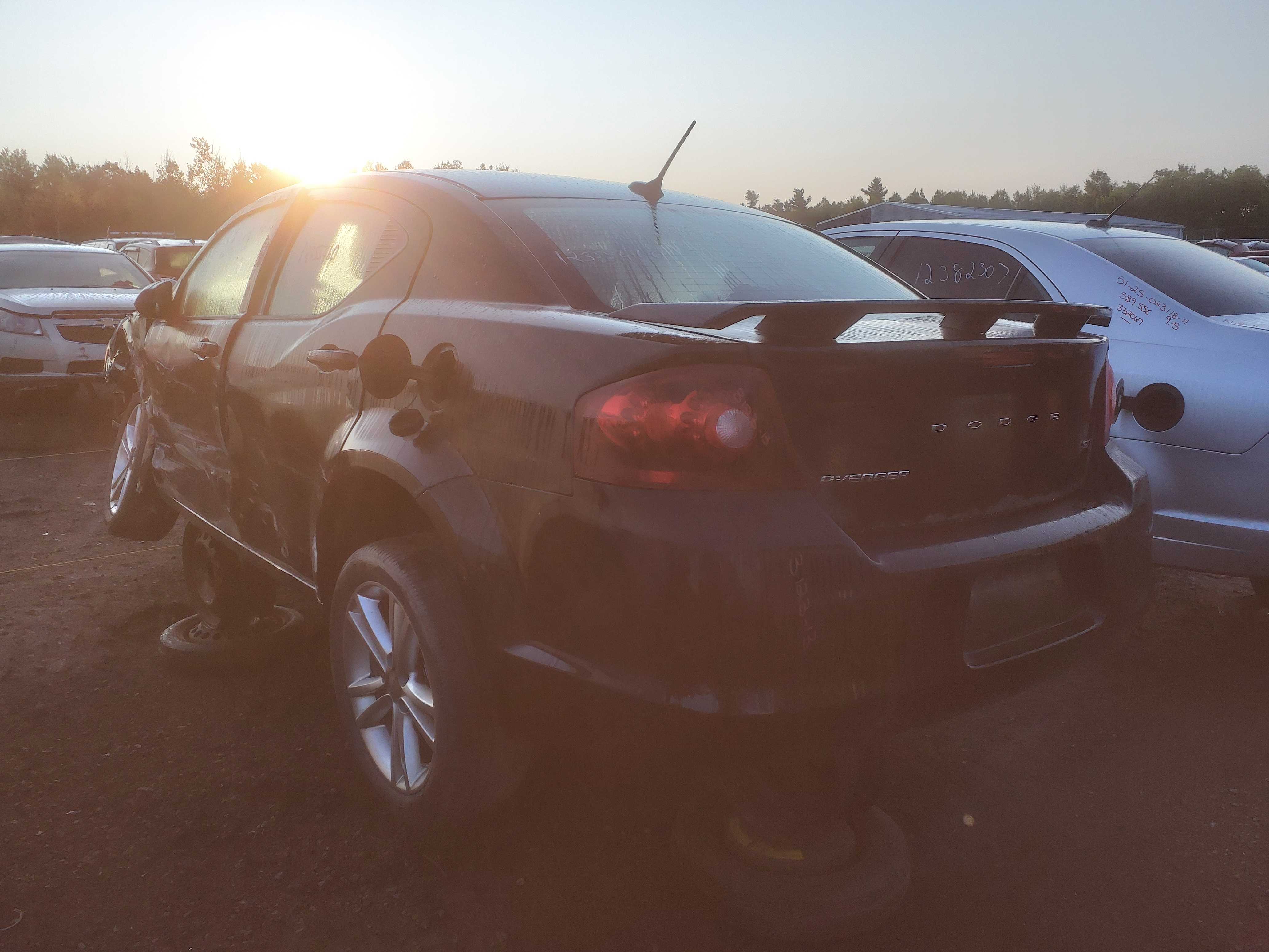 DODGE AVENGER 2013