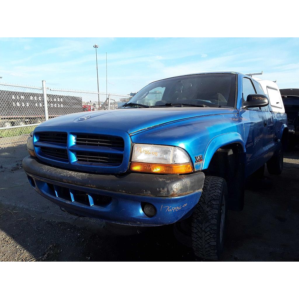 DODGE DAKOTA 2000