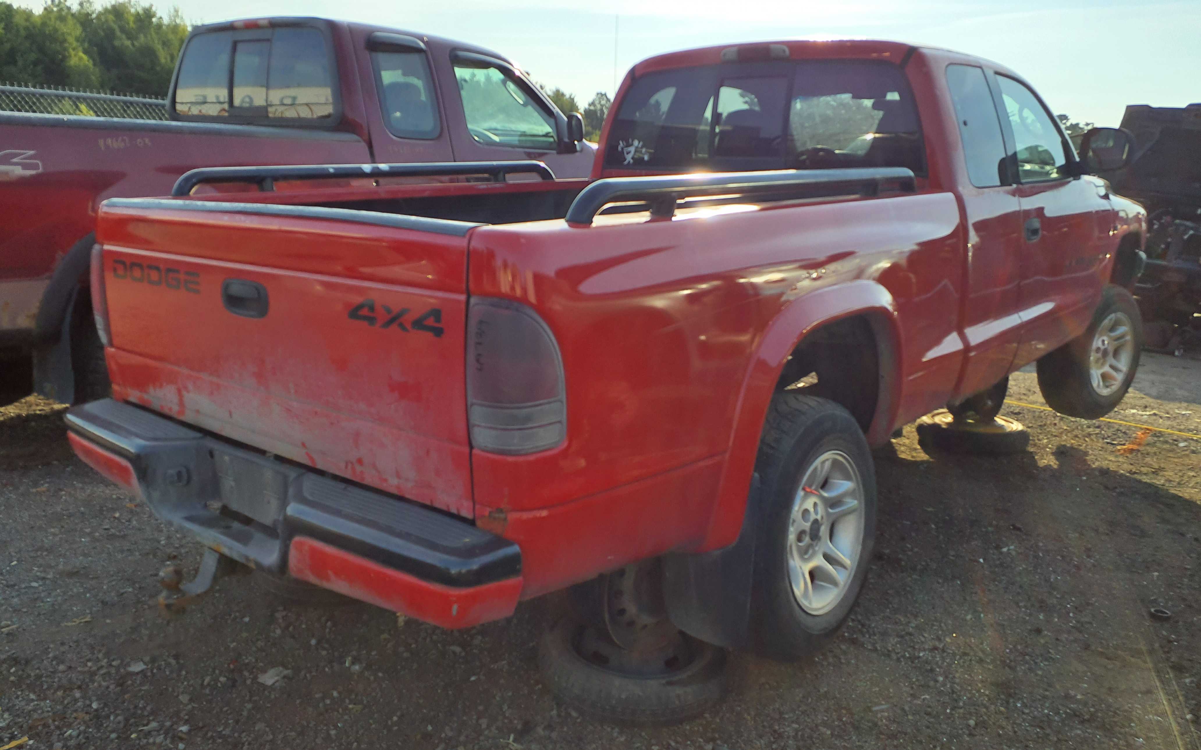 DODGE DAKOTA 2001