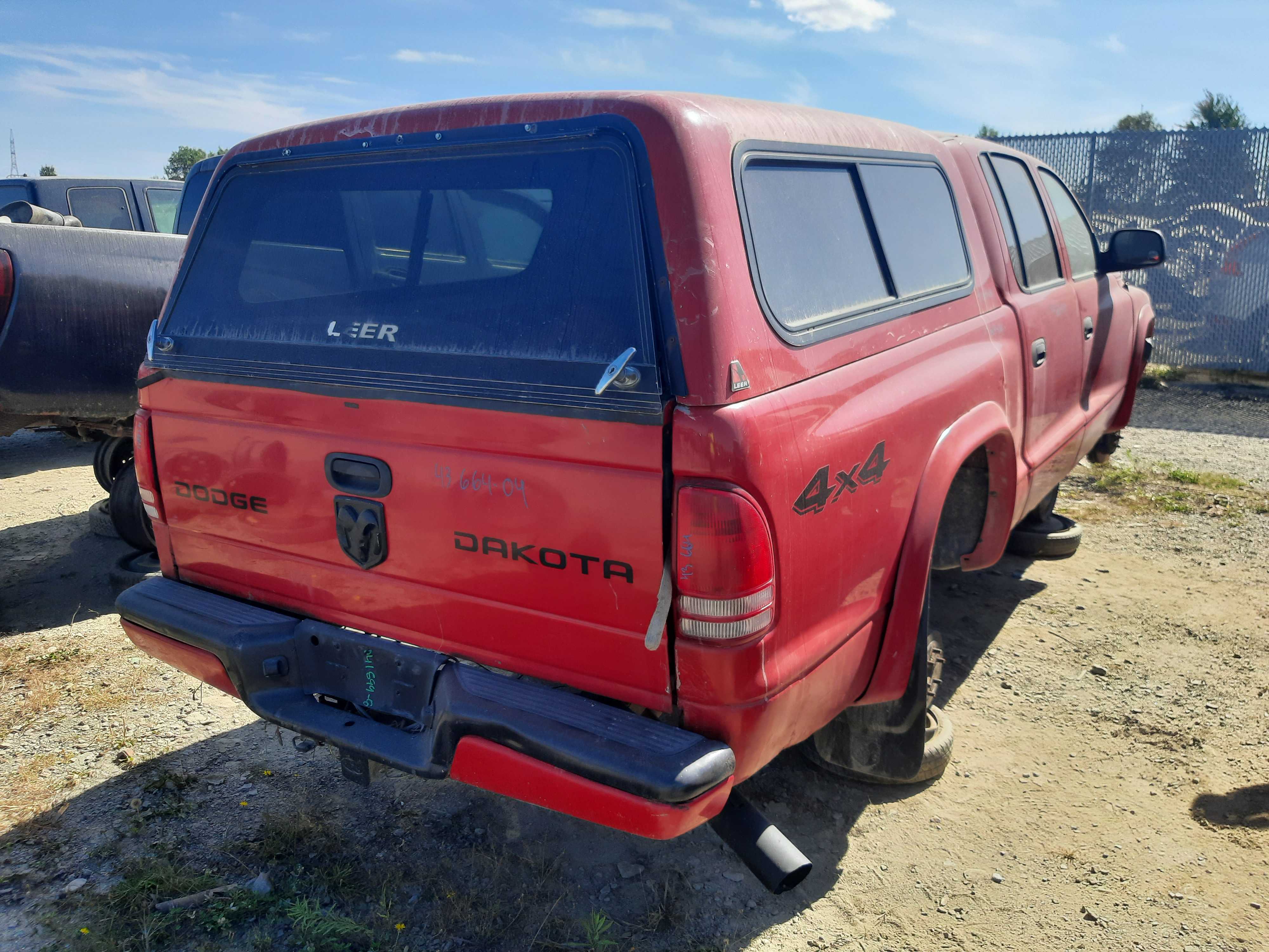 DODGE DAKOTA 2004