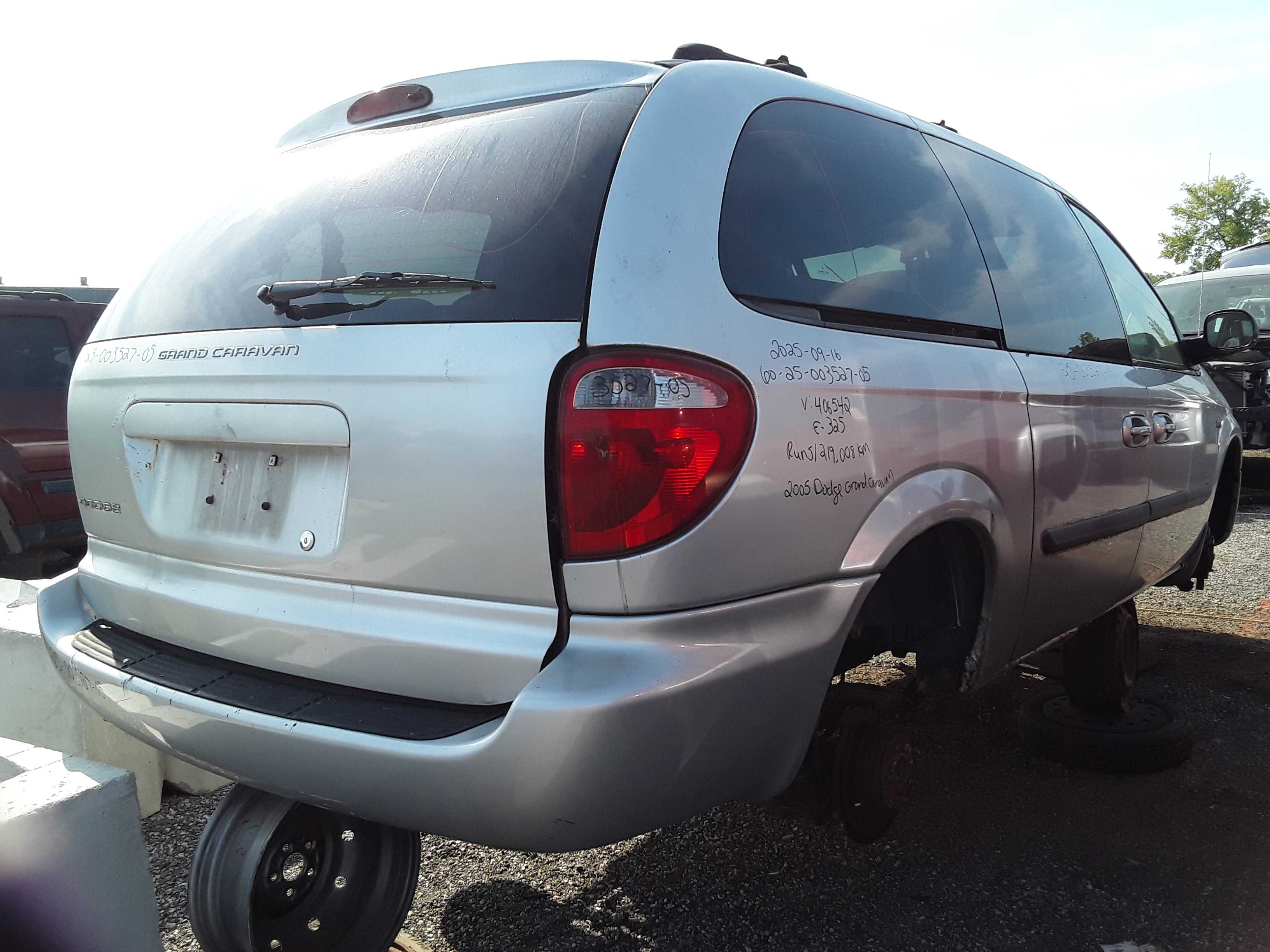 DODGE GRAND CARAVAN 2005