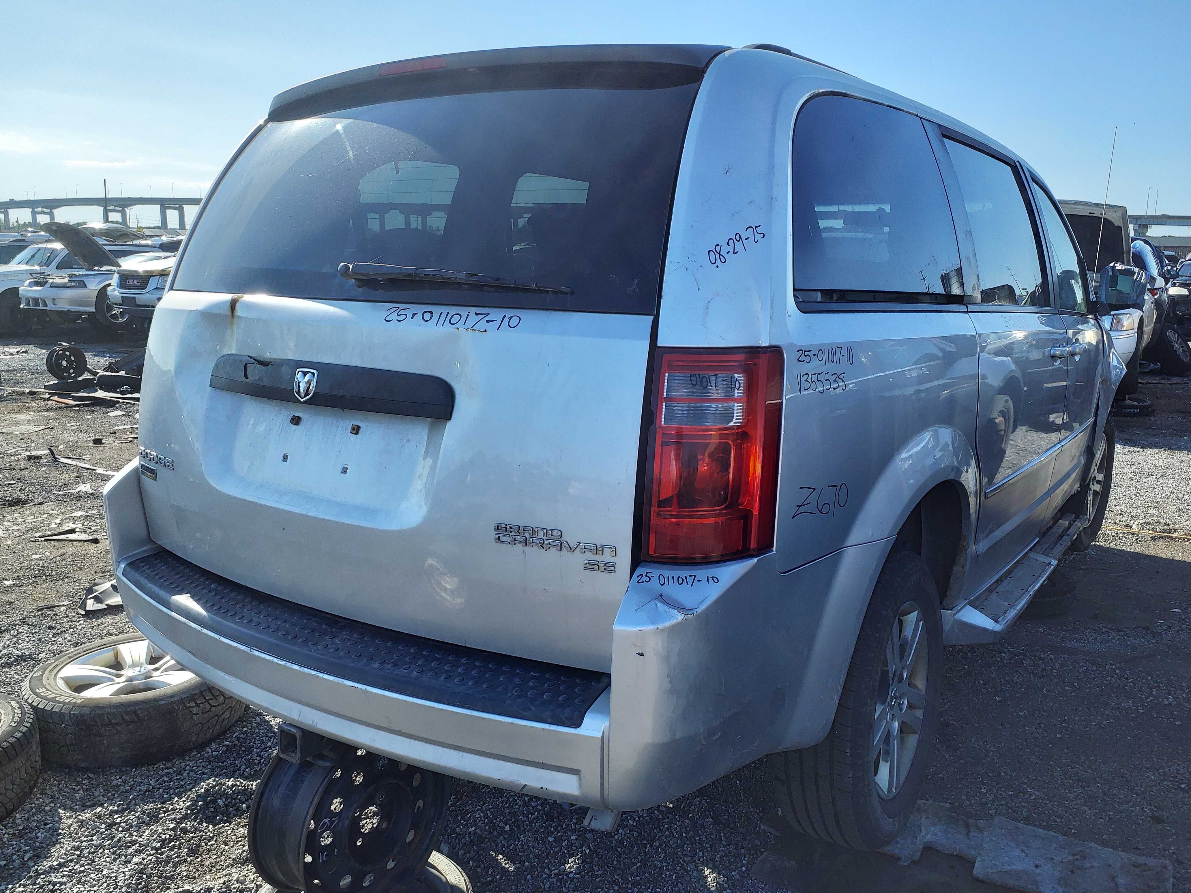 DODGE GRAND CARAVAN 2010