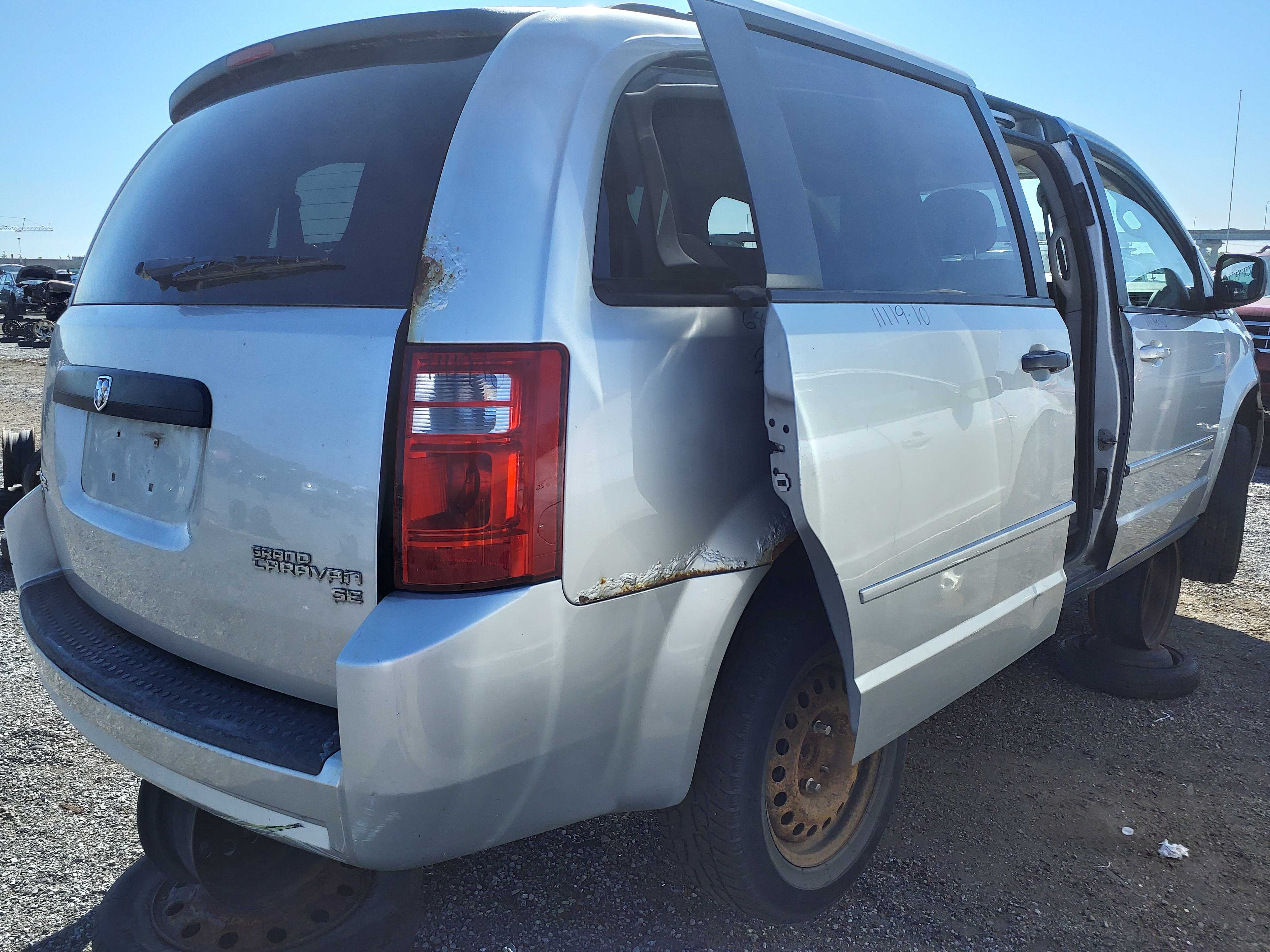 DODGE GRAND CARAVAN 2010