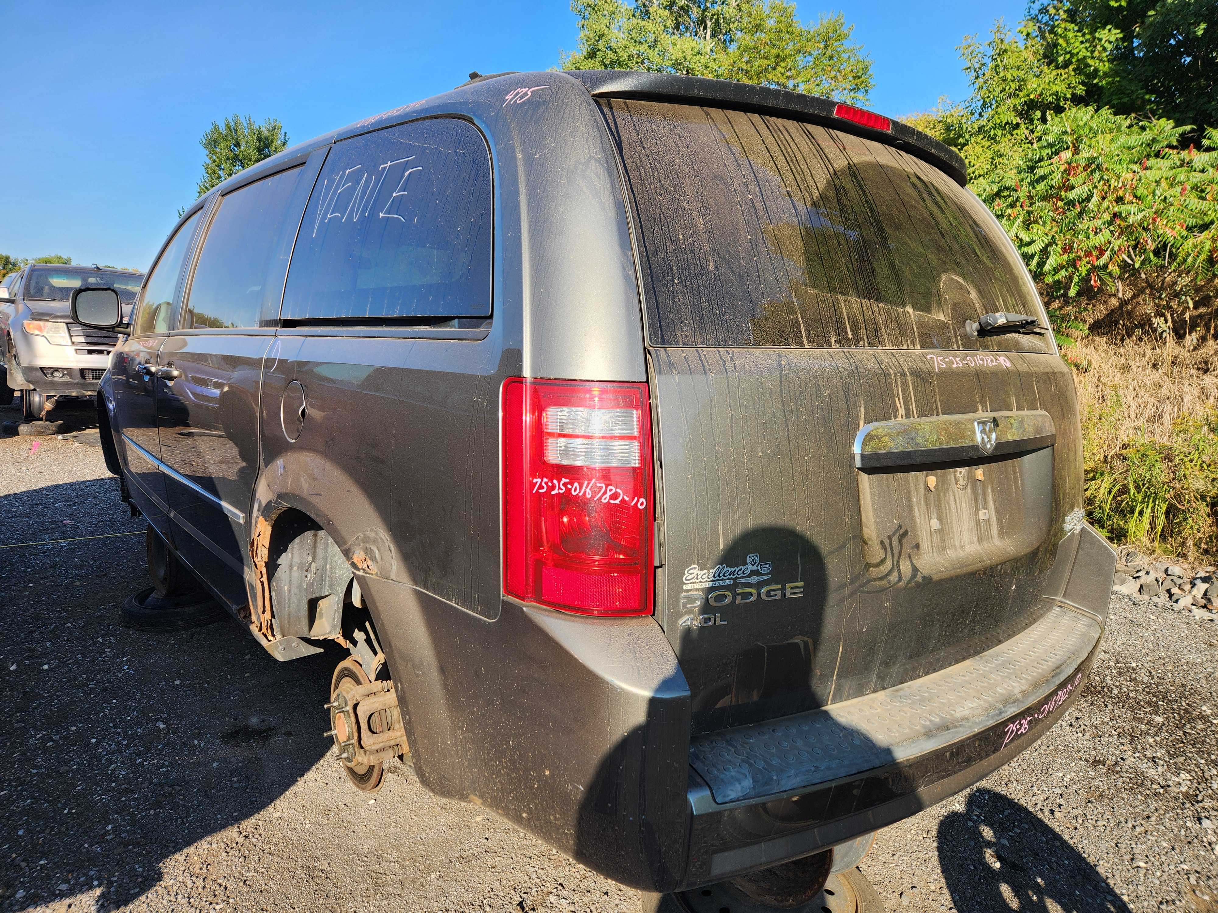 DODGE GRAND CARAVAN 2010