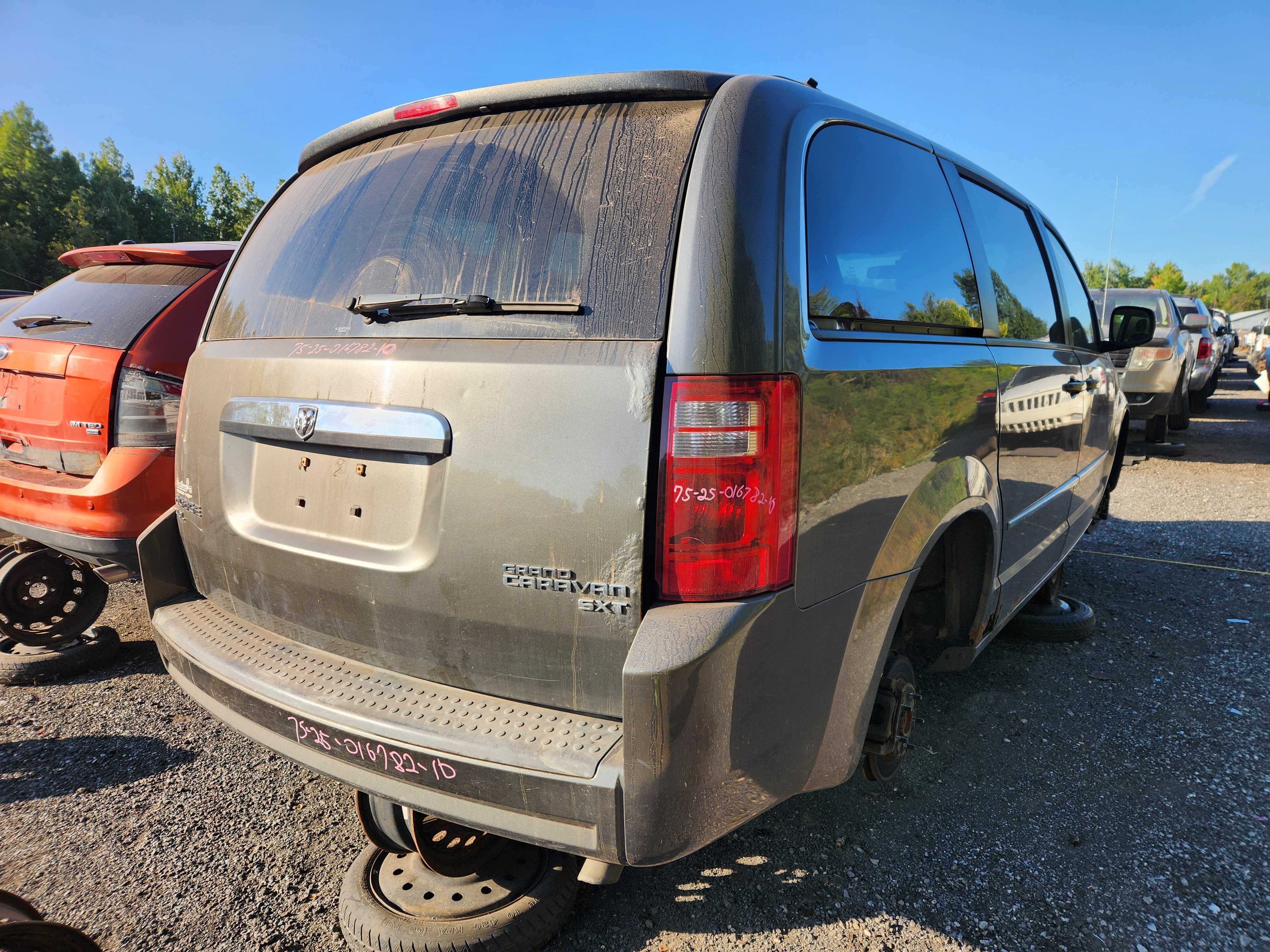 DODGE GRAND CARAVAN 2010