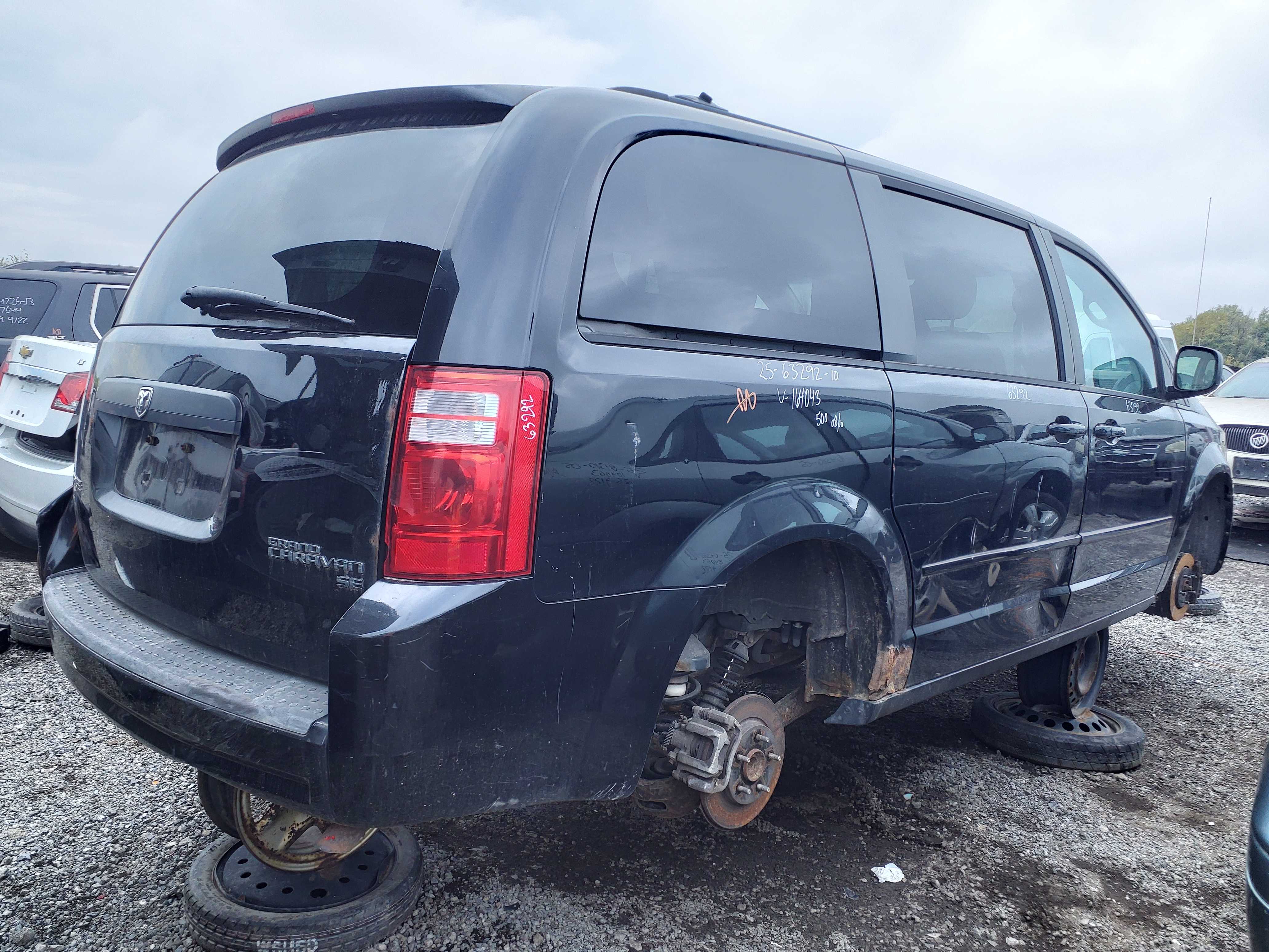 DODGE GRAND CARAVAN 2010