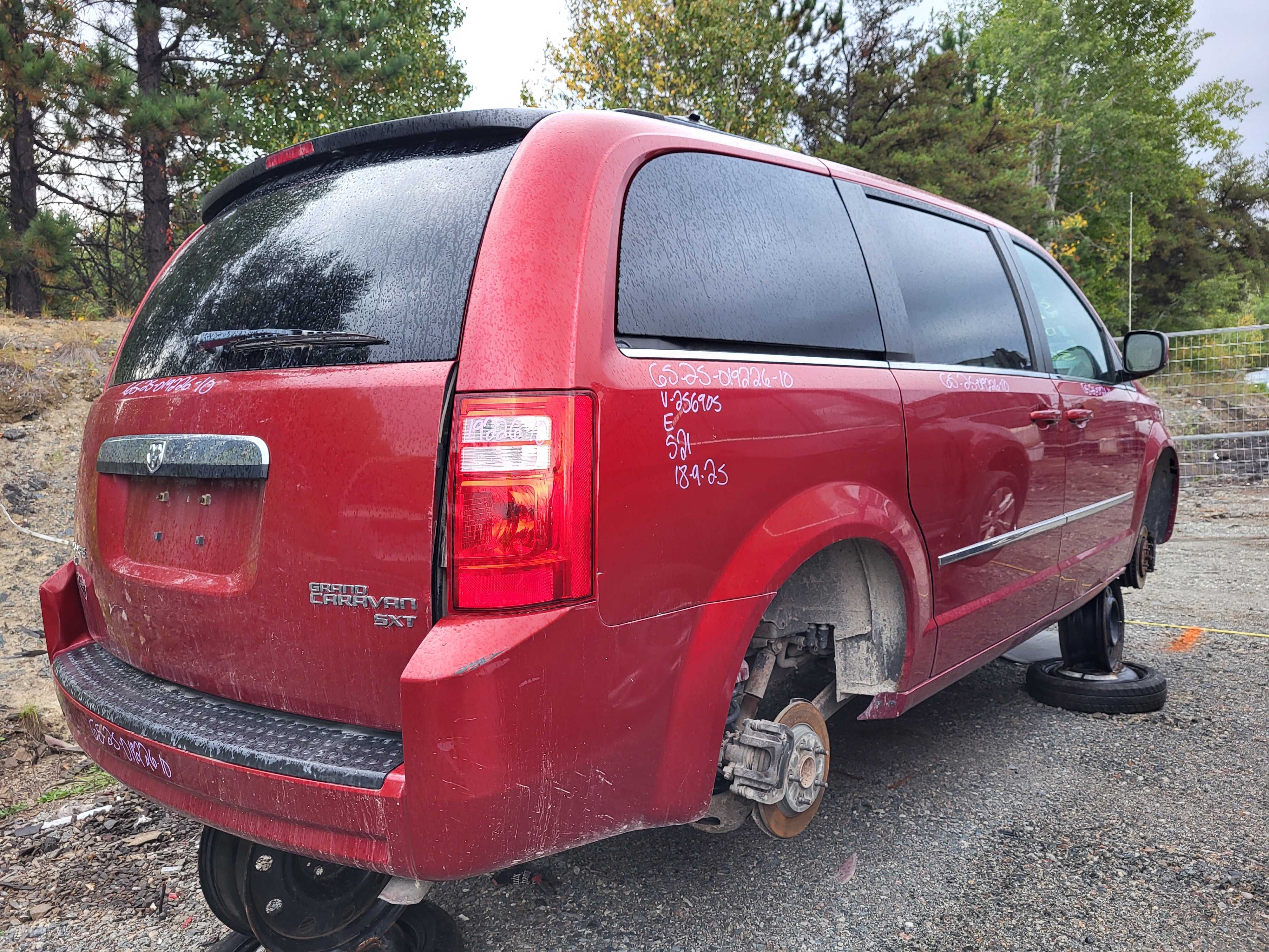 DODGE GRAND CARAVAN 2010