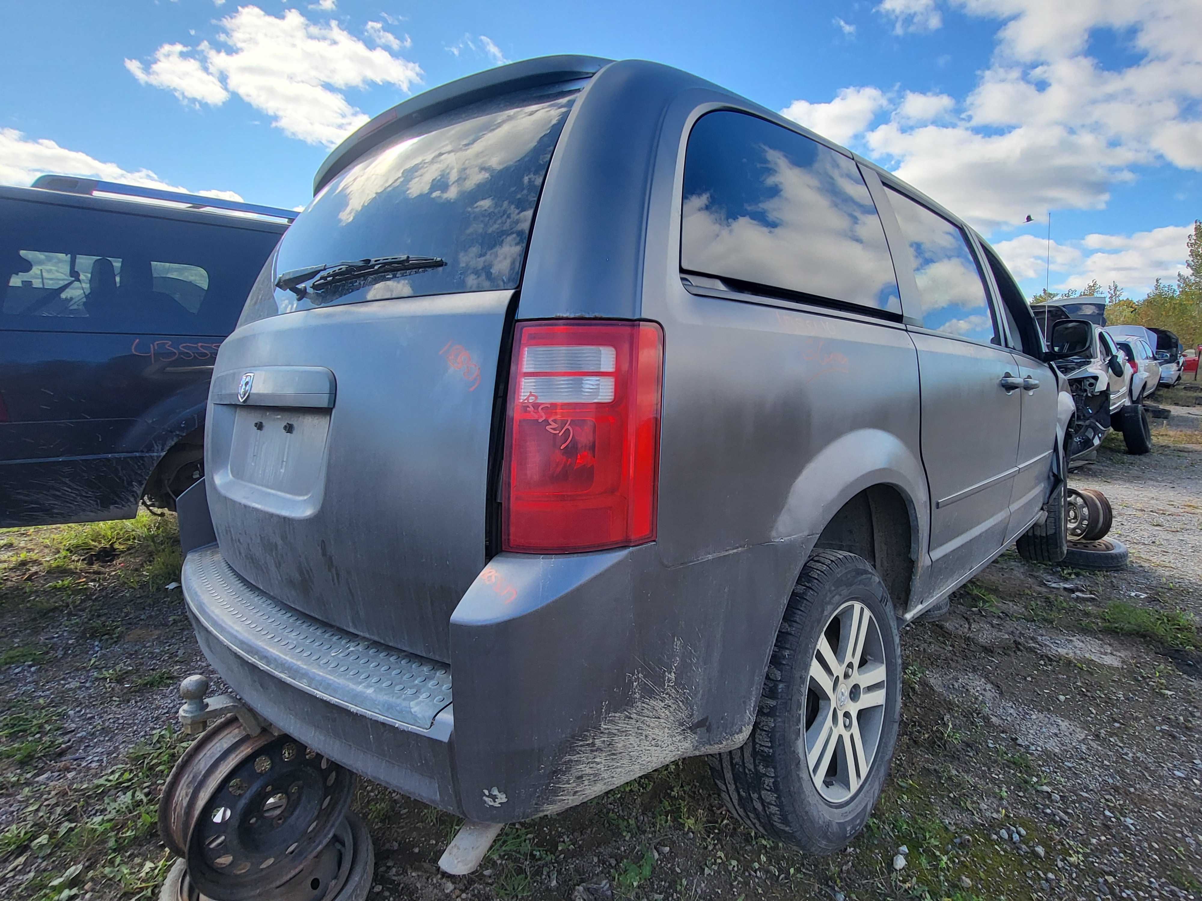 DODGE GRAND CARAVAN 2010