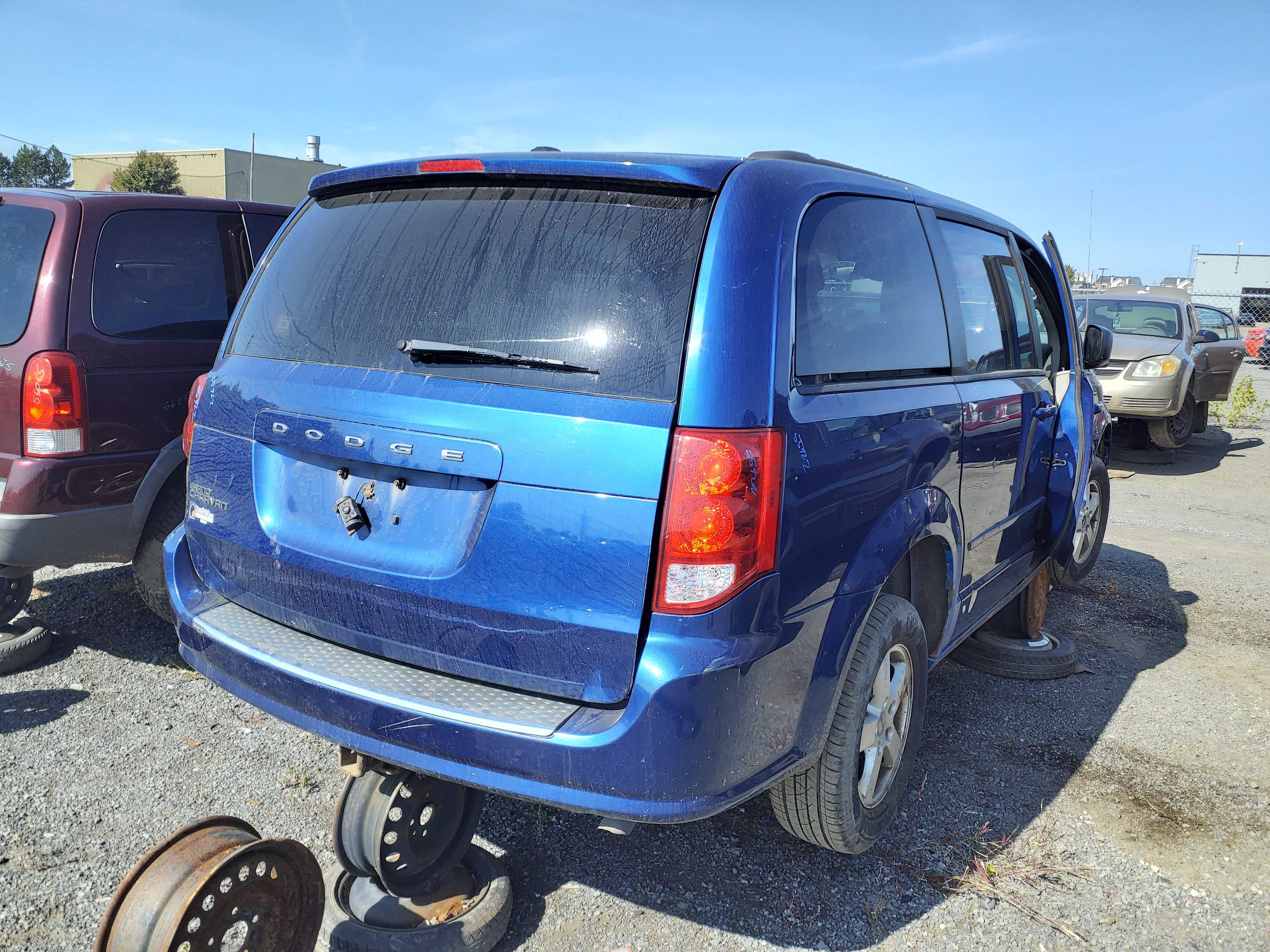 DODGE GRAND CARAVAN 2011