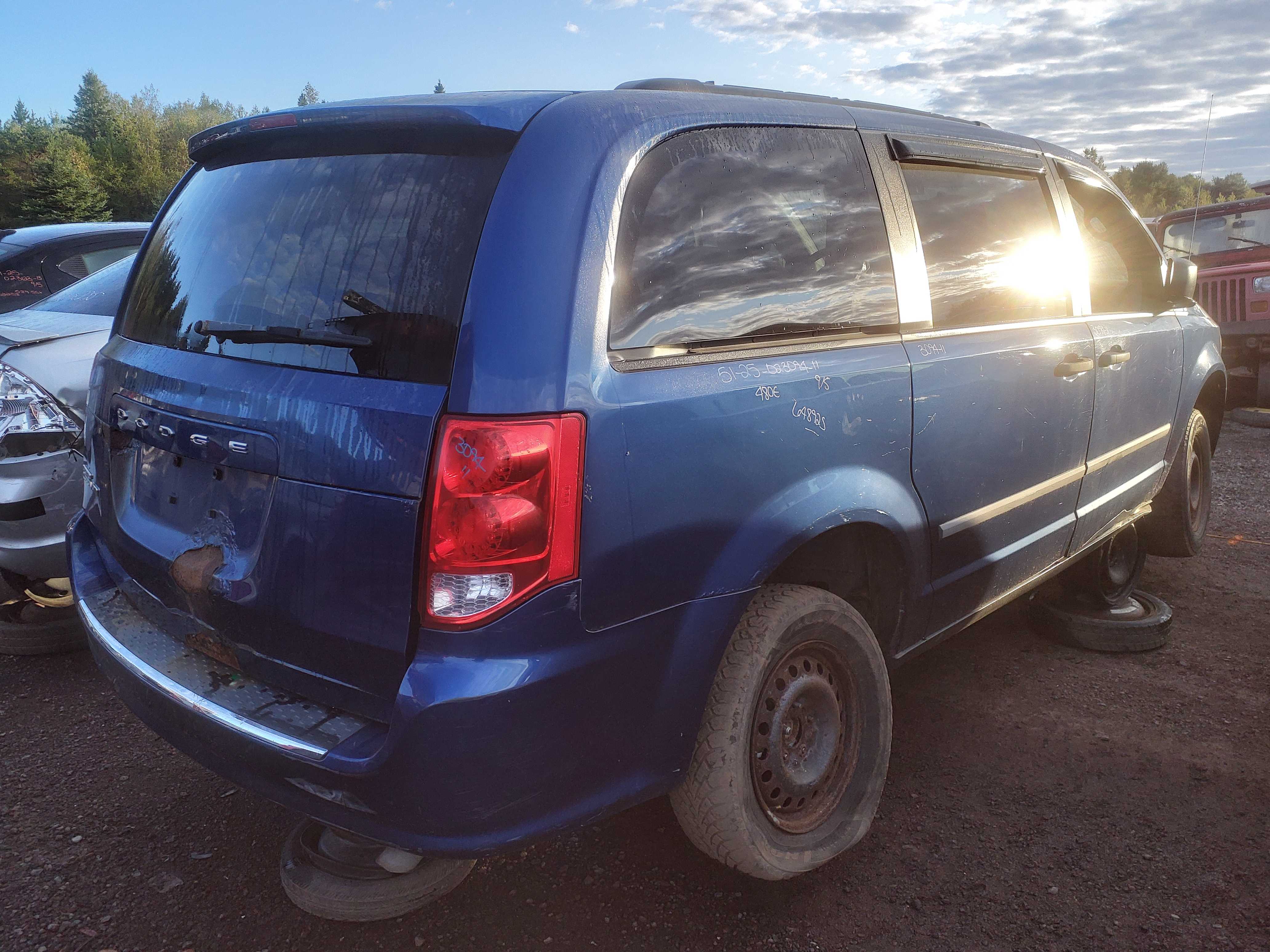 DODGE GRAND CARAVAN 2011