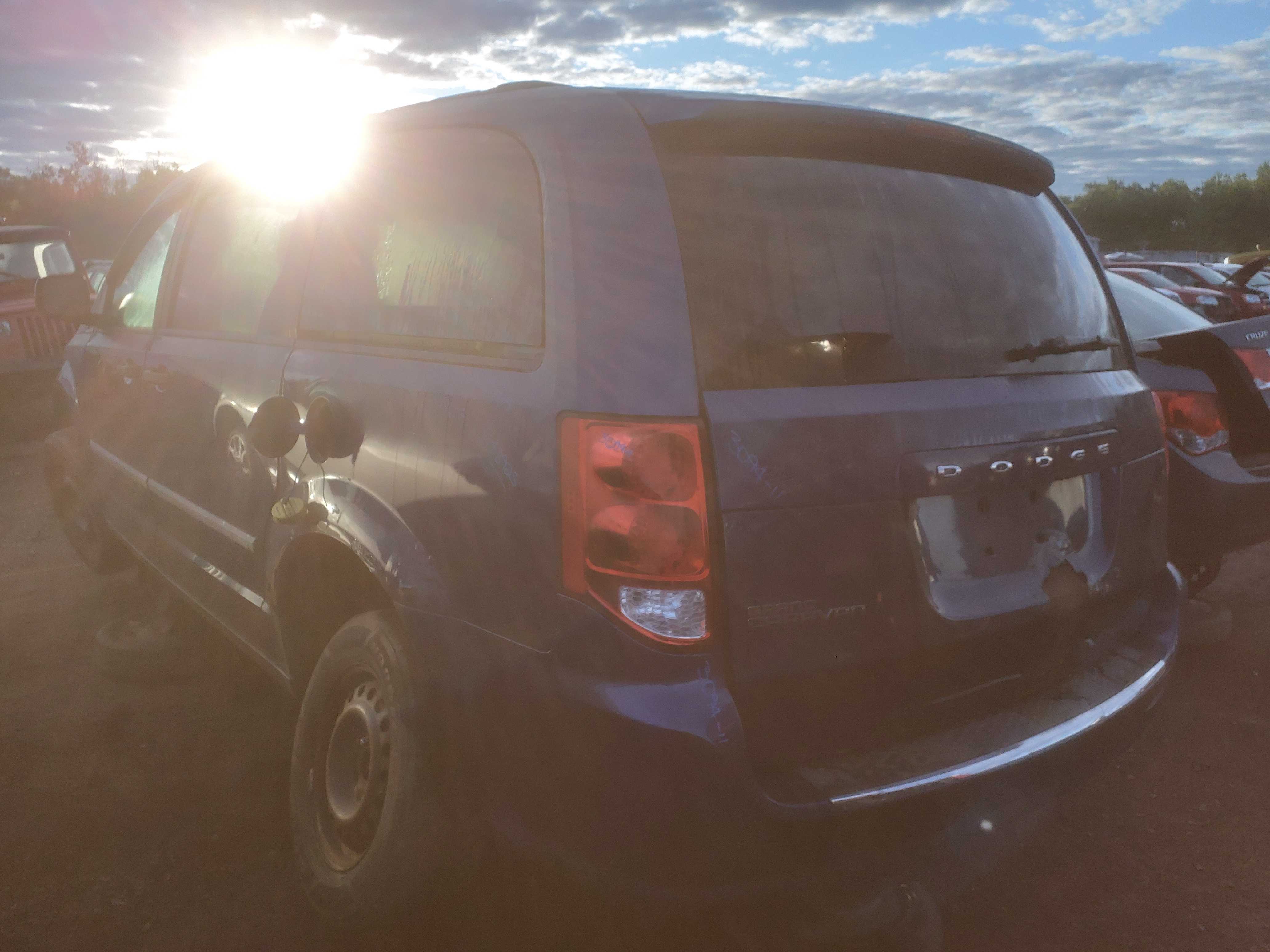 DODGE GRAND CARAVAN 2011
