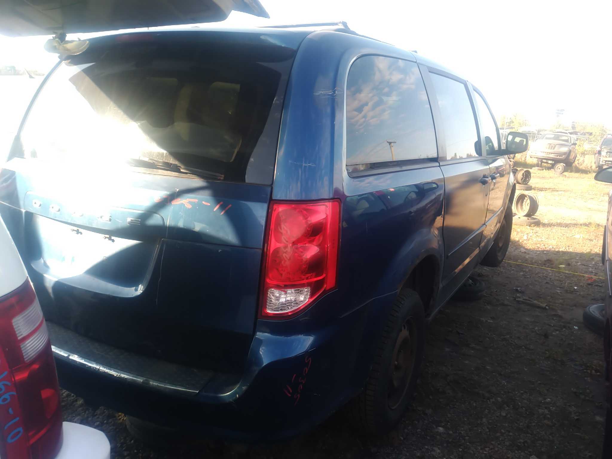 DODGE GRAND CARAVAN 2011