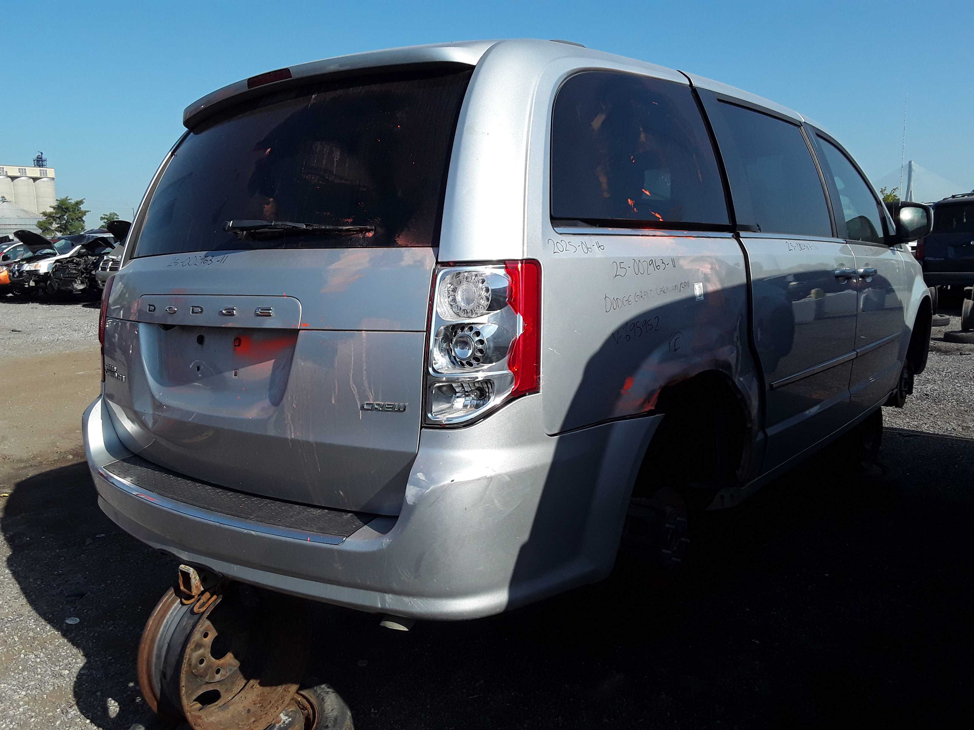 DODGE GRAND CARAVAN 2011