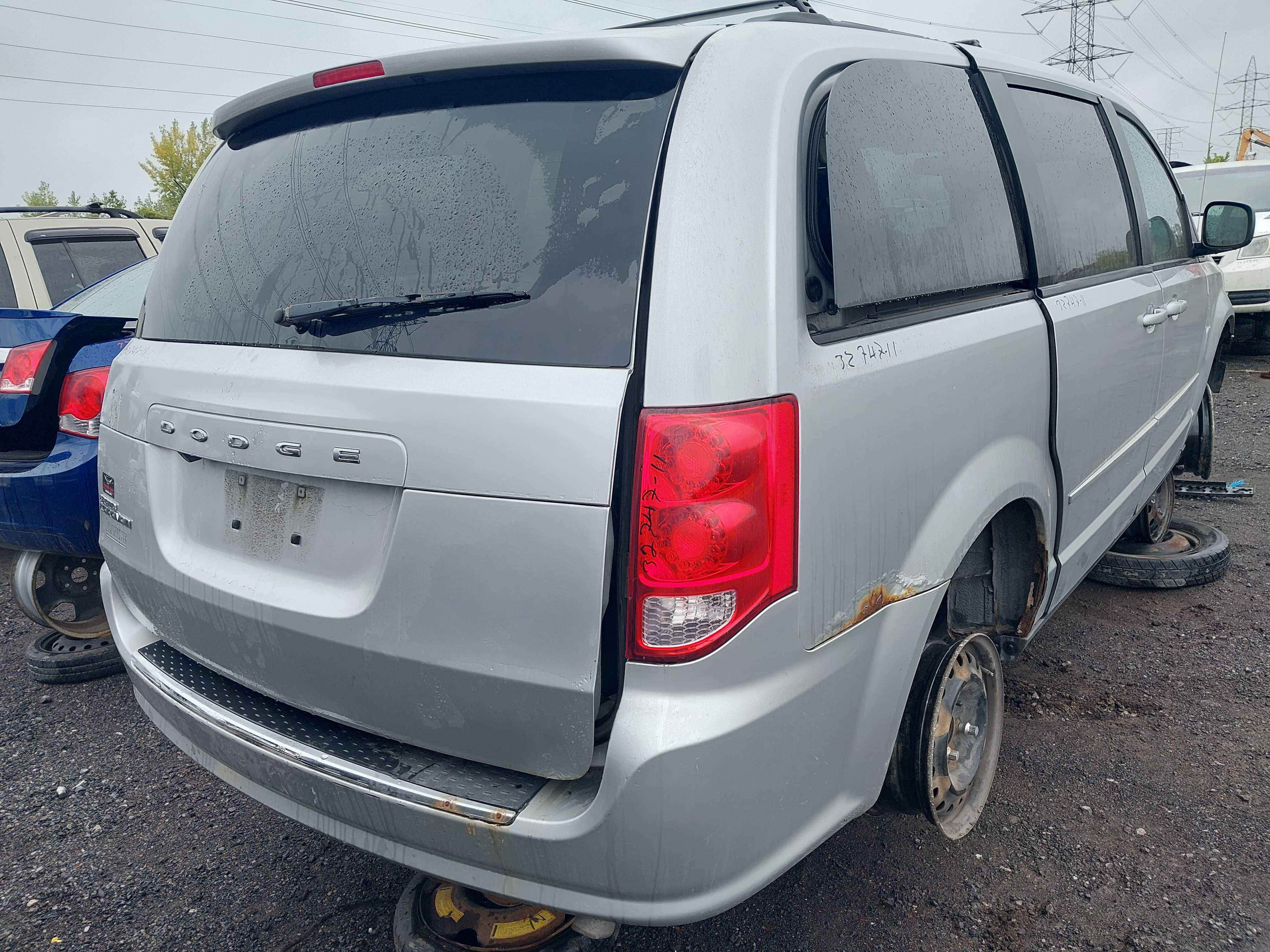 DODGE GRAND CARAVAN 2011