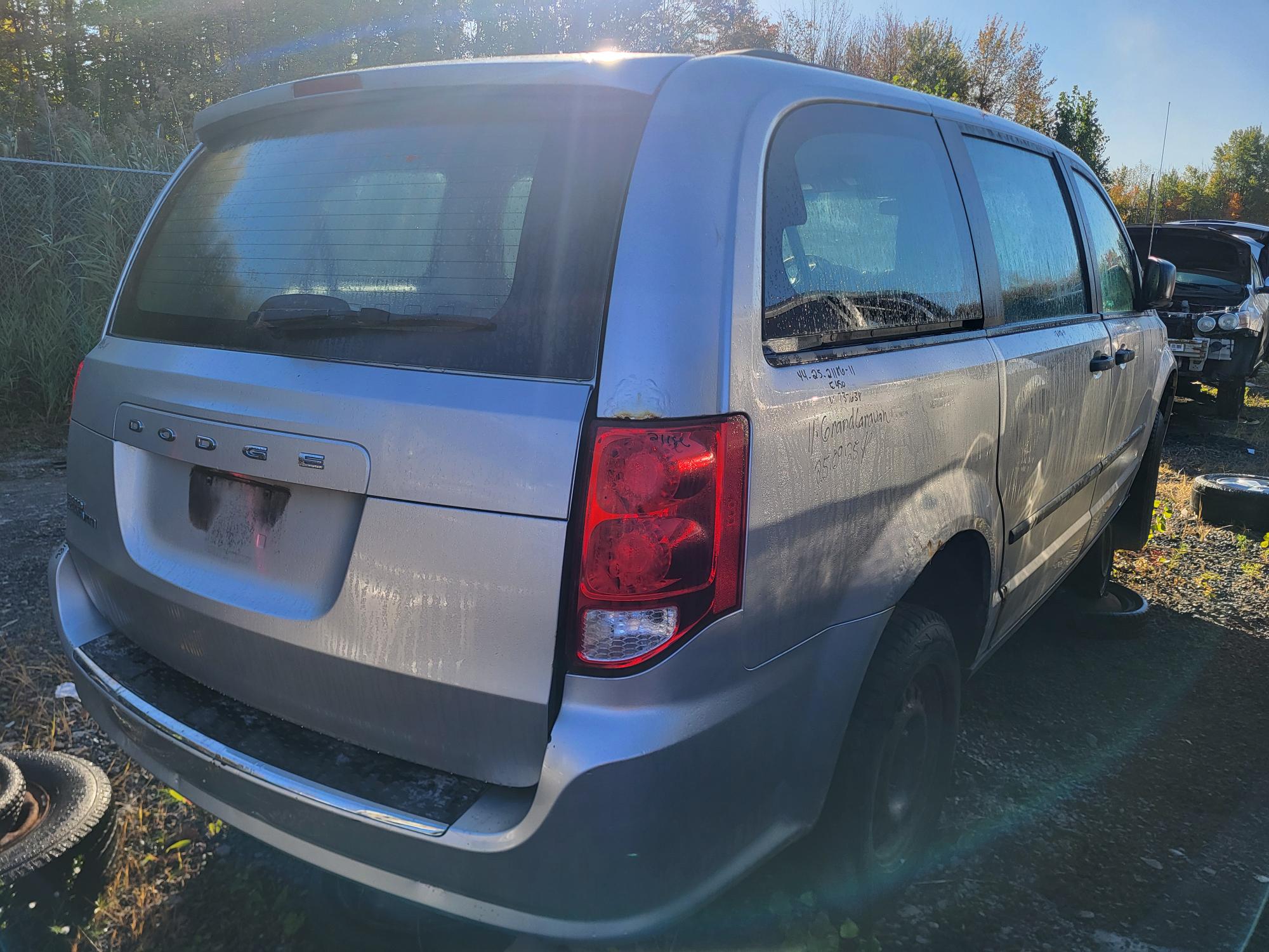 DODGE GRAND CARAVAN 2011