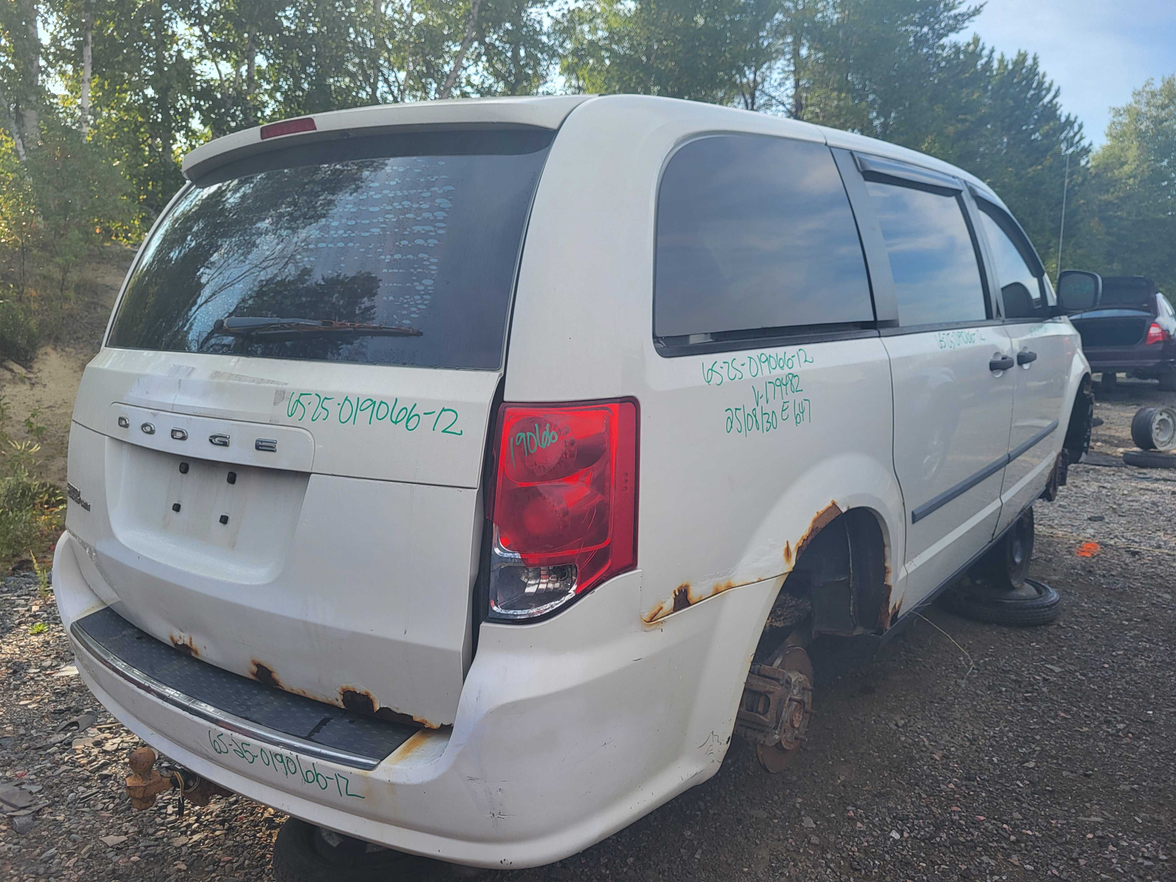 DODGE GRAND CARAVAN 2012