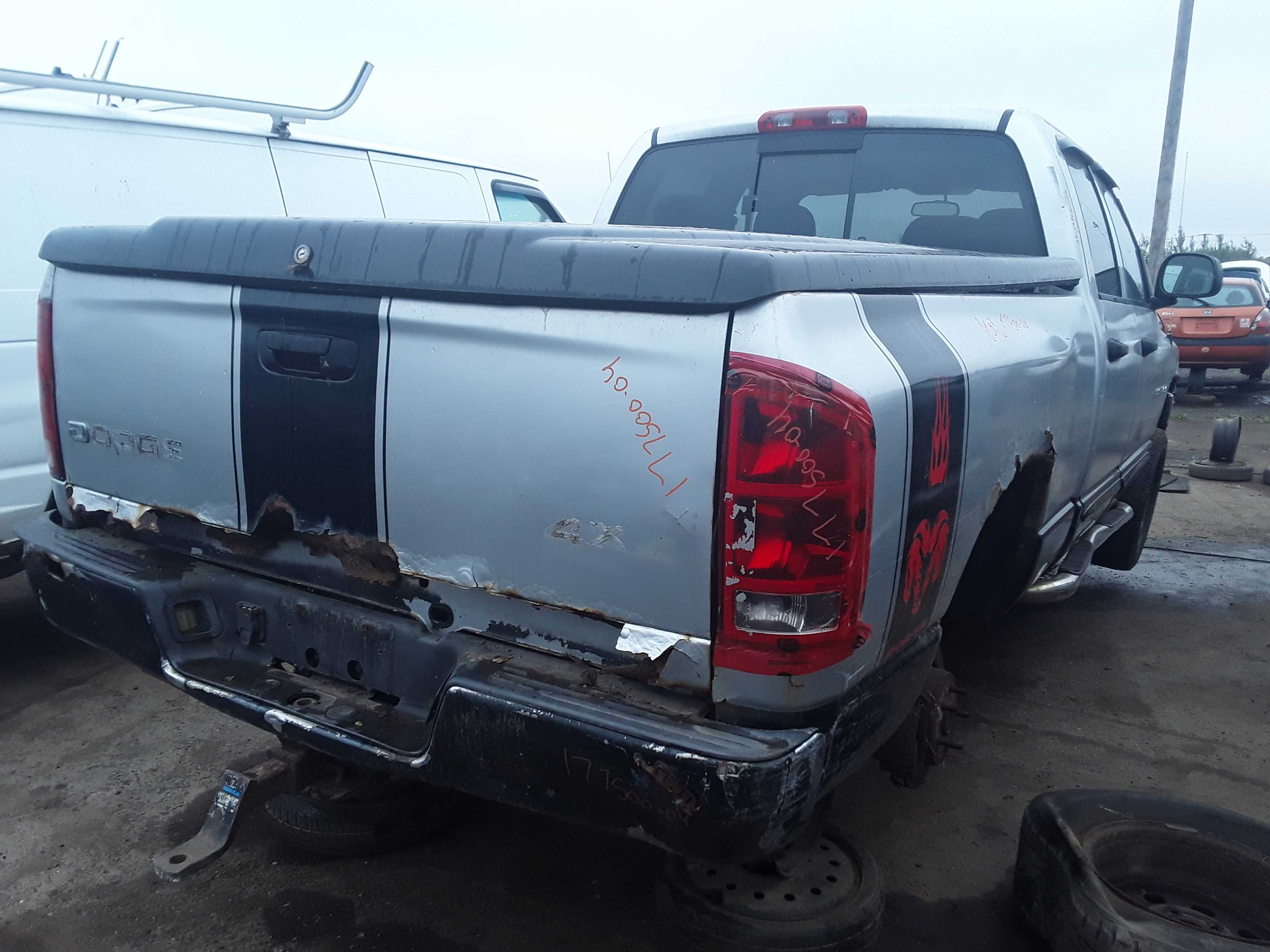 DODGE RAM 1500 2004