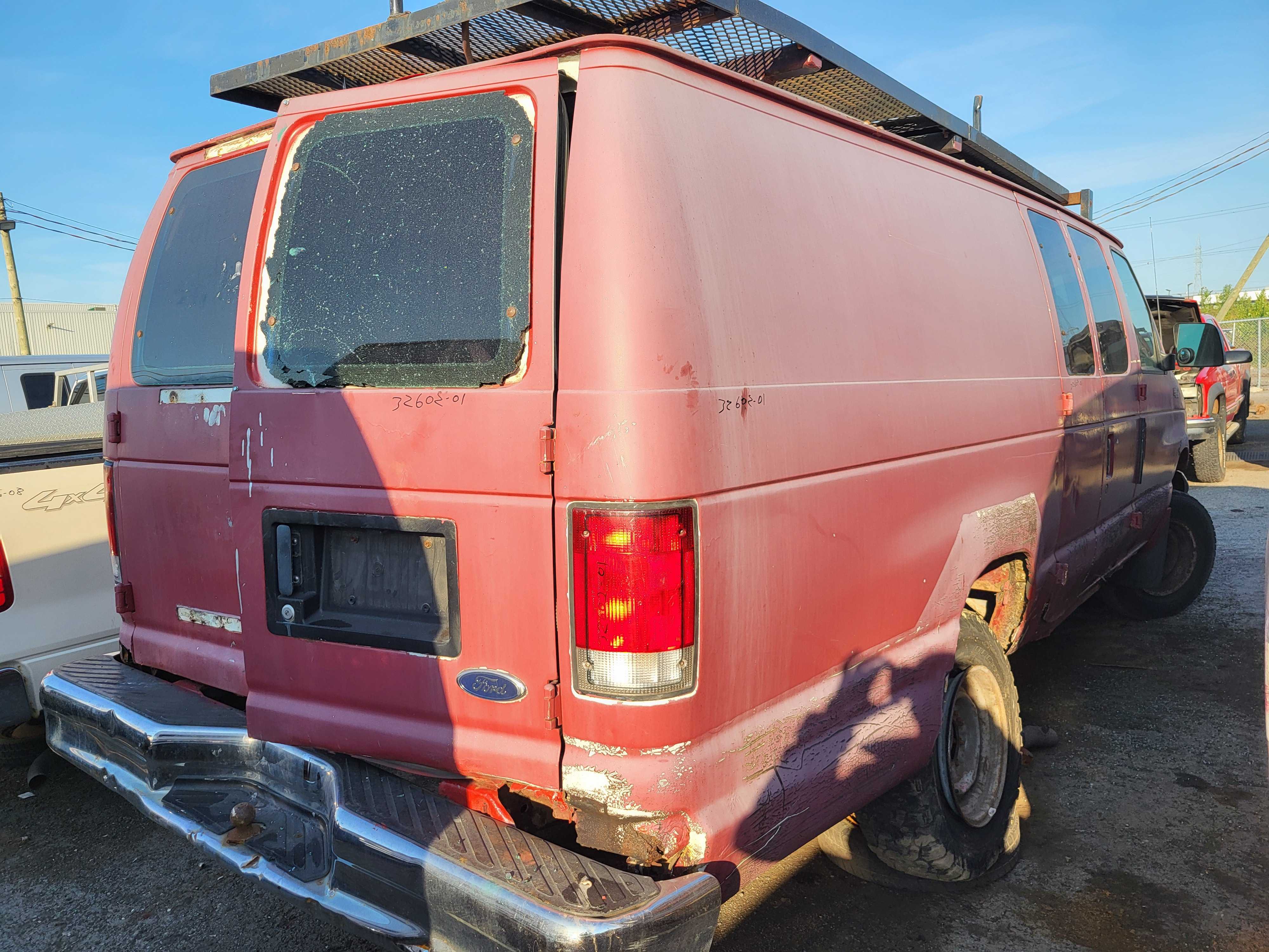 FORD ECONOLINE 2001