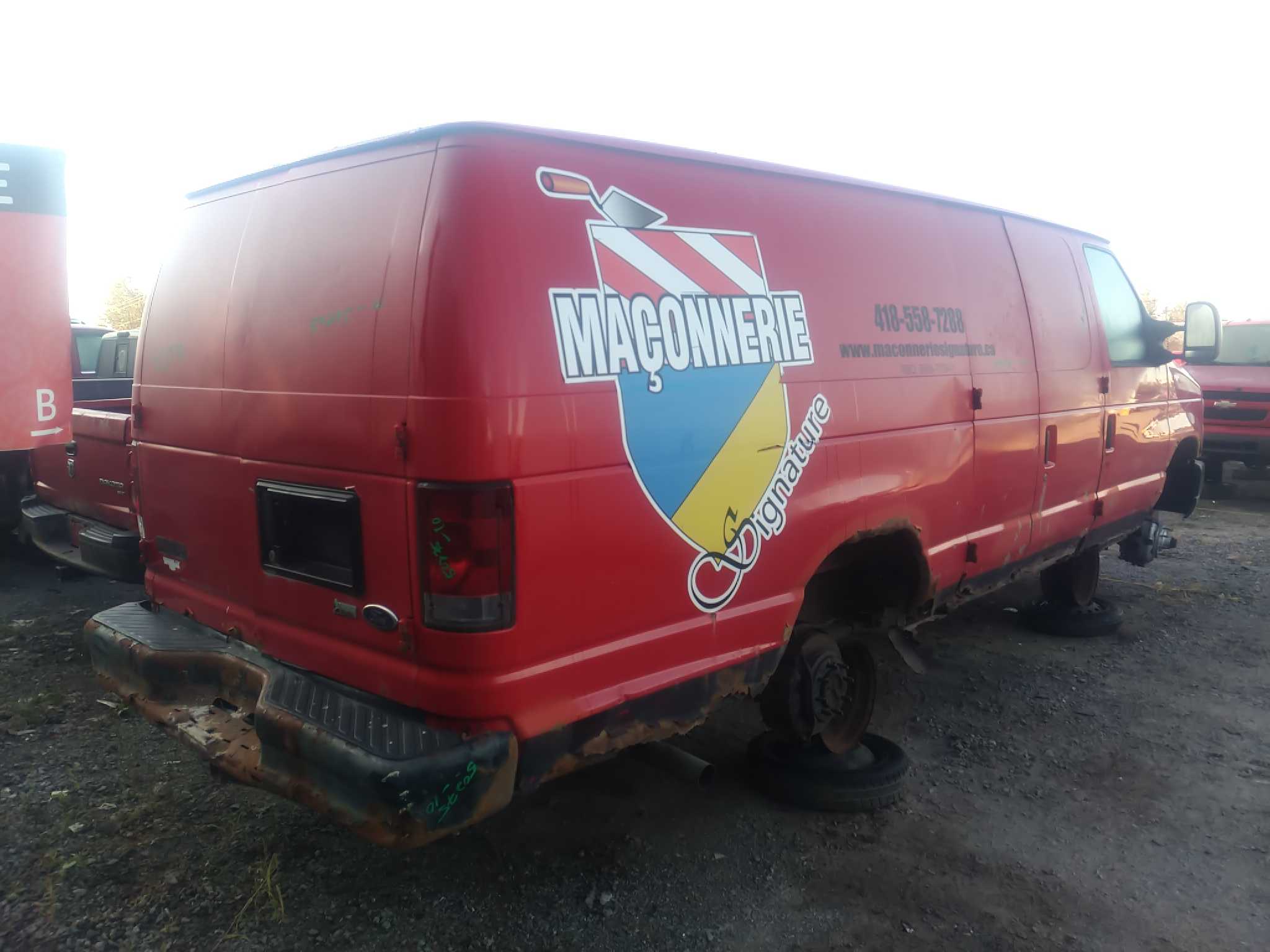 FORD ECONOLINE 2010