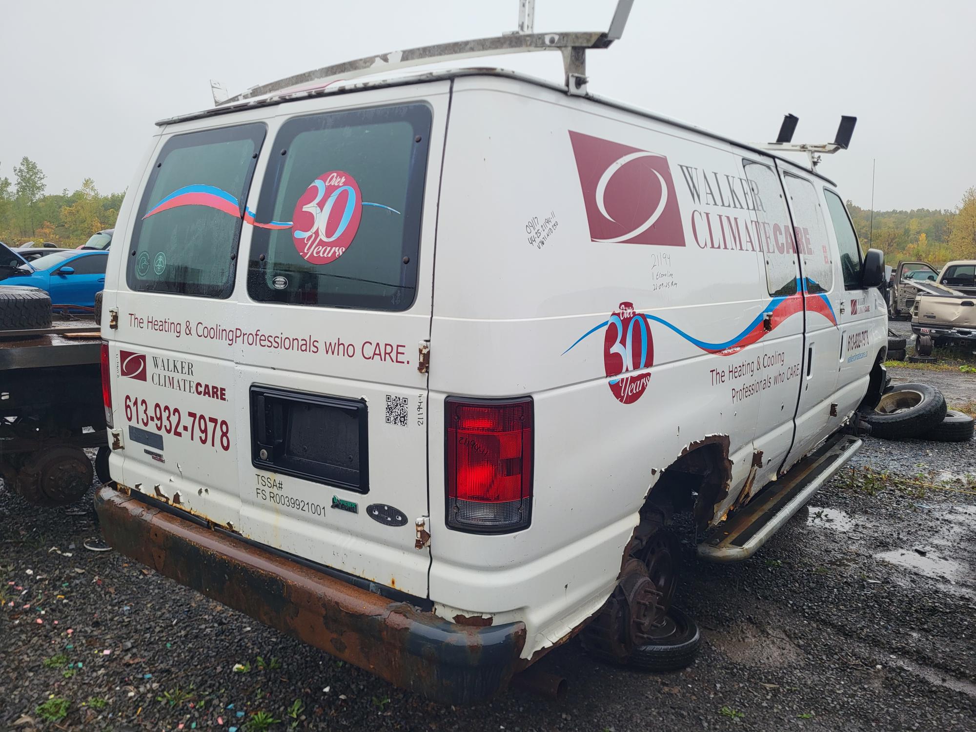 FORD ECONOLINE 2011