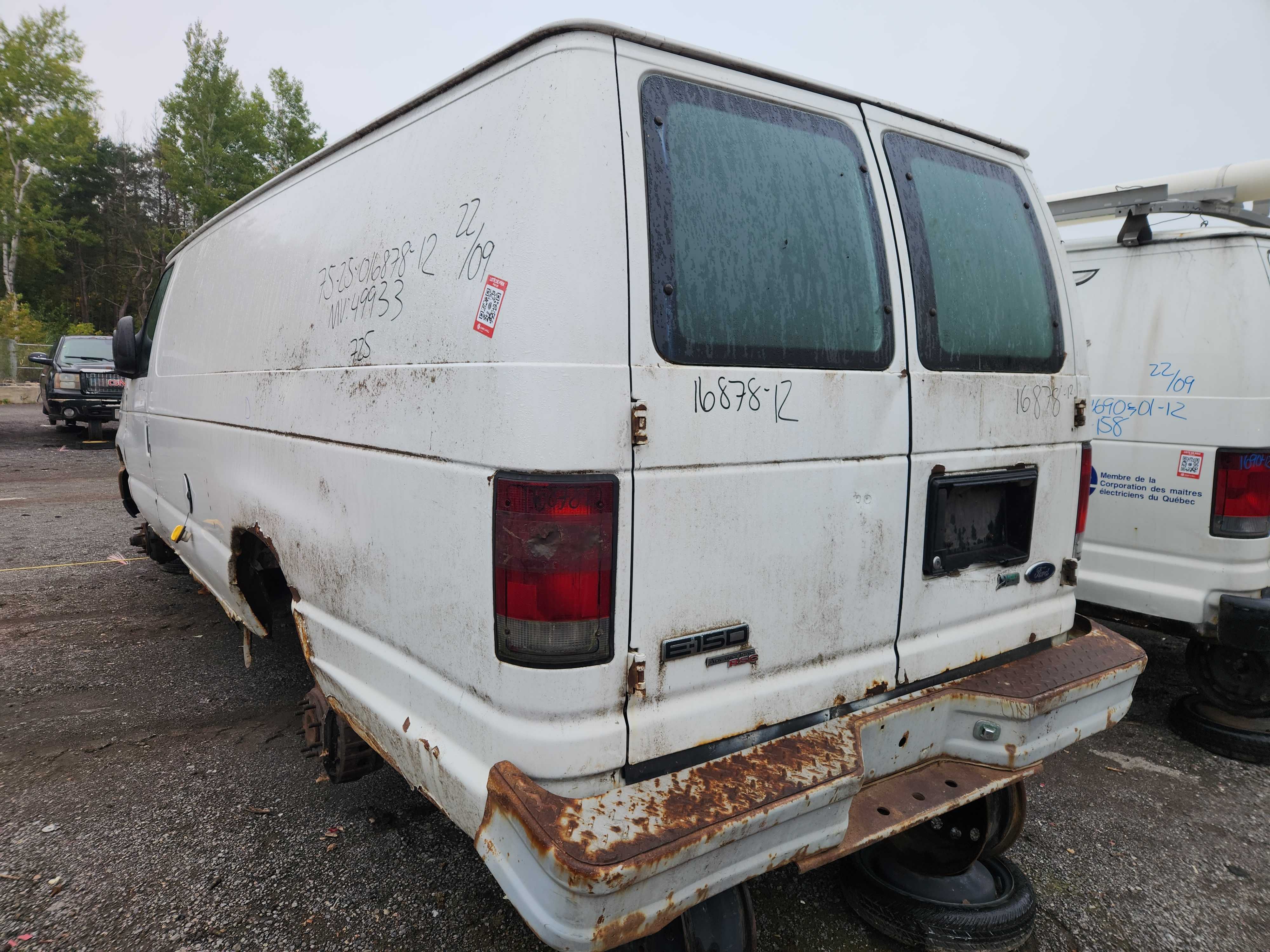 FORD ECONOLINE 2012