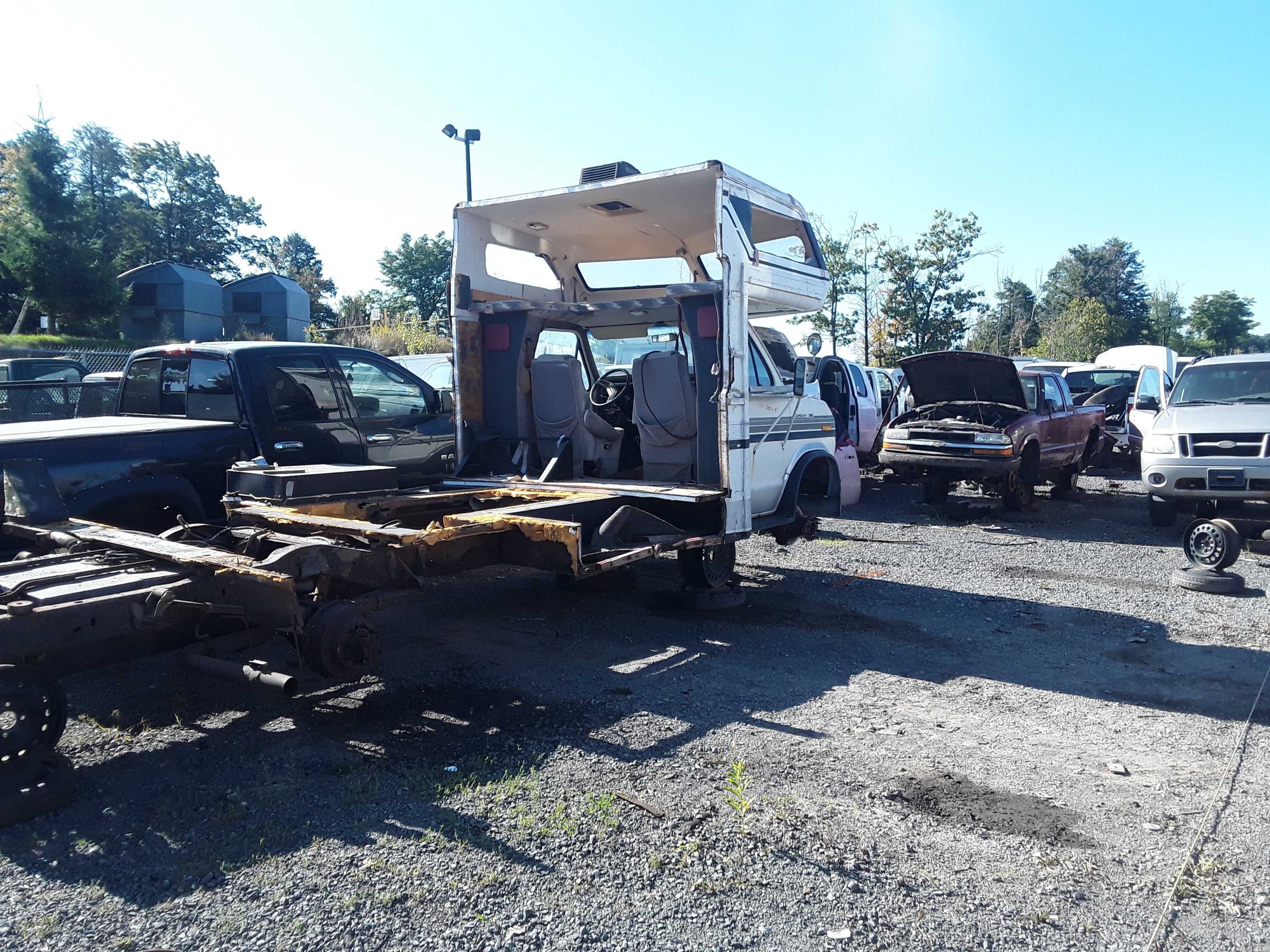 FORD ECONOLINE CUTAWAY VANS 1989