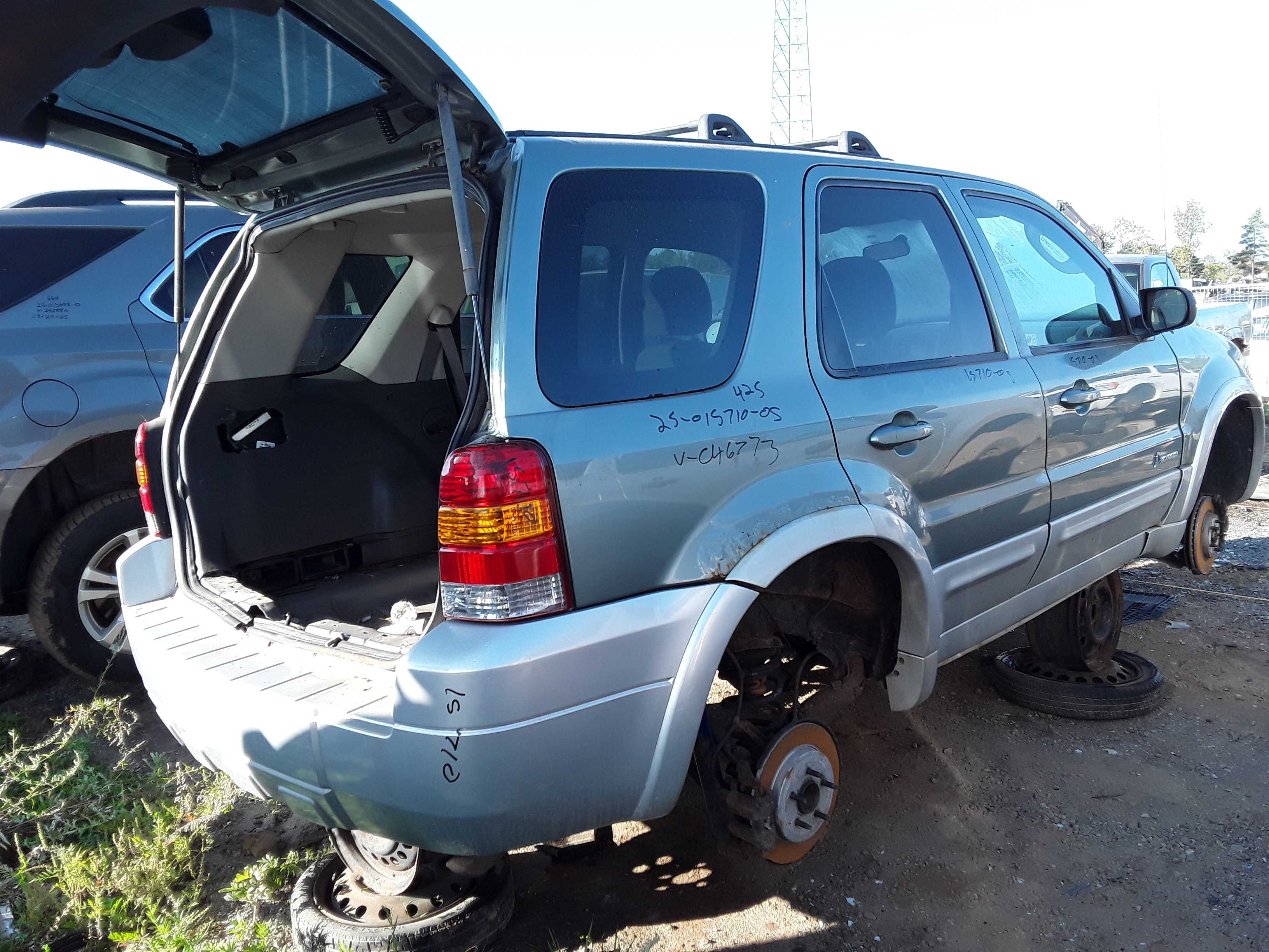 FORD ESCAPE 2005