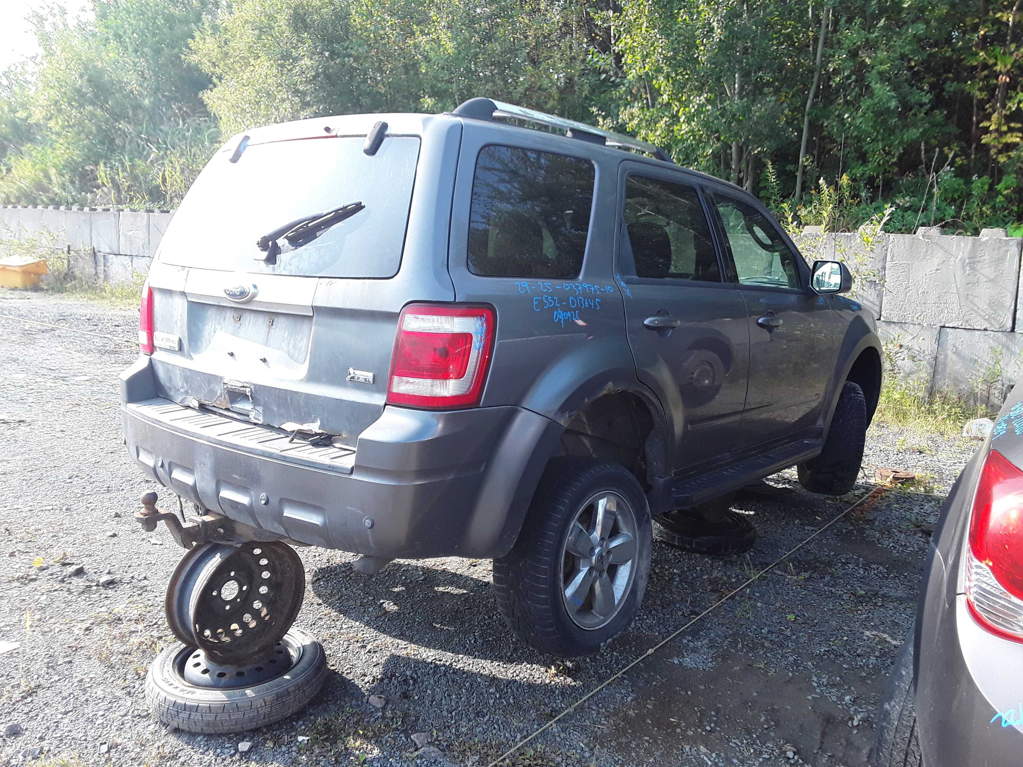 FORD ESCAPE 2010