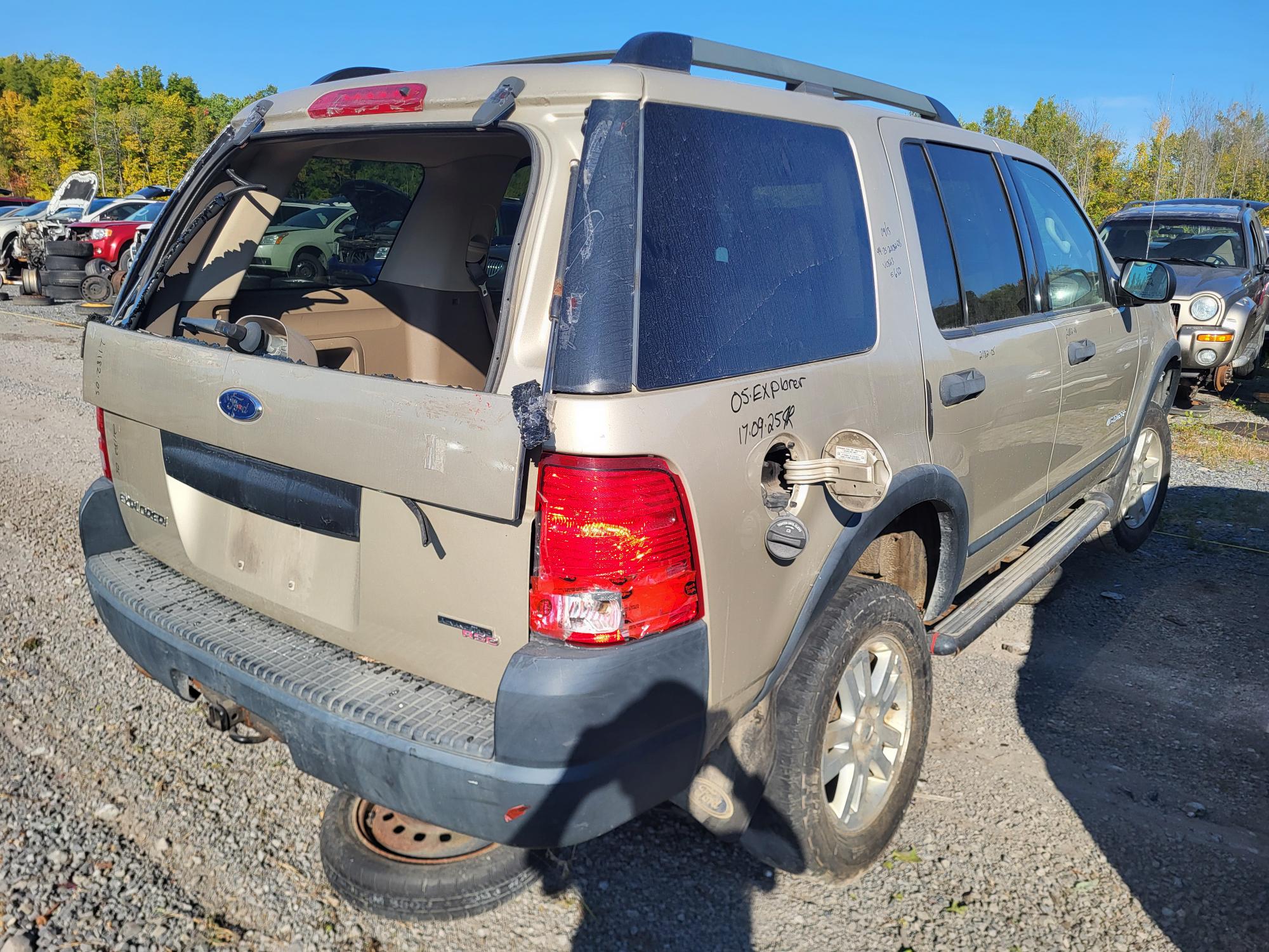 FORD EXPLORER 2005