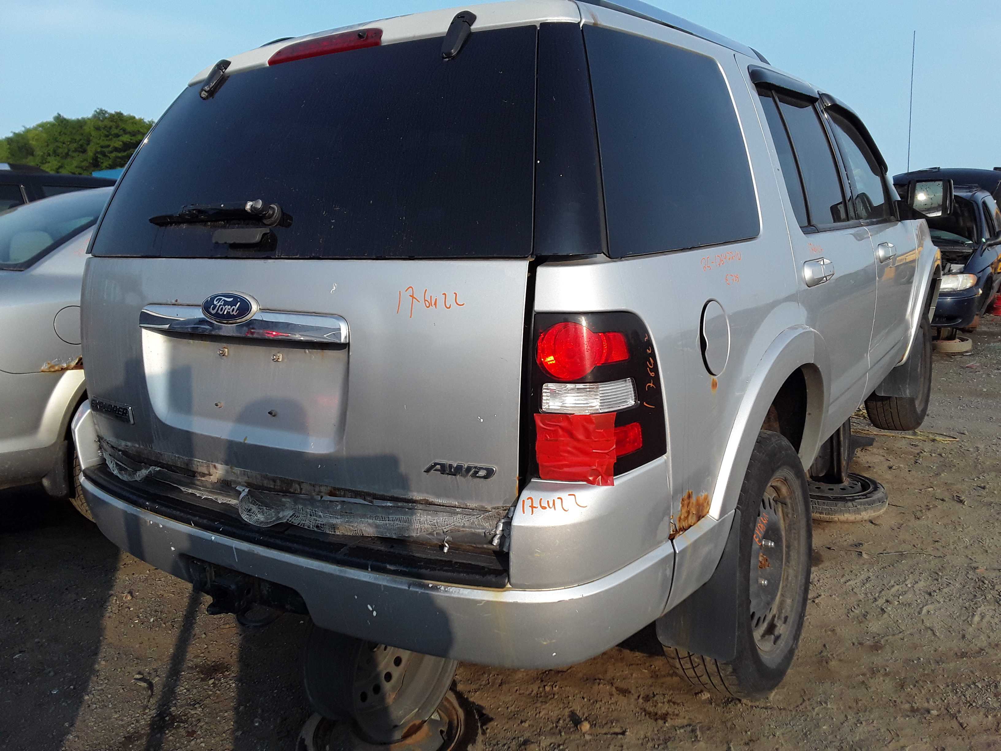 FORD EXPLORER 2010