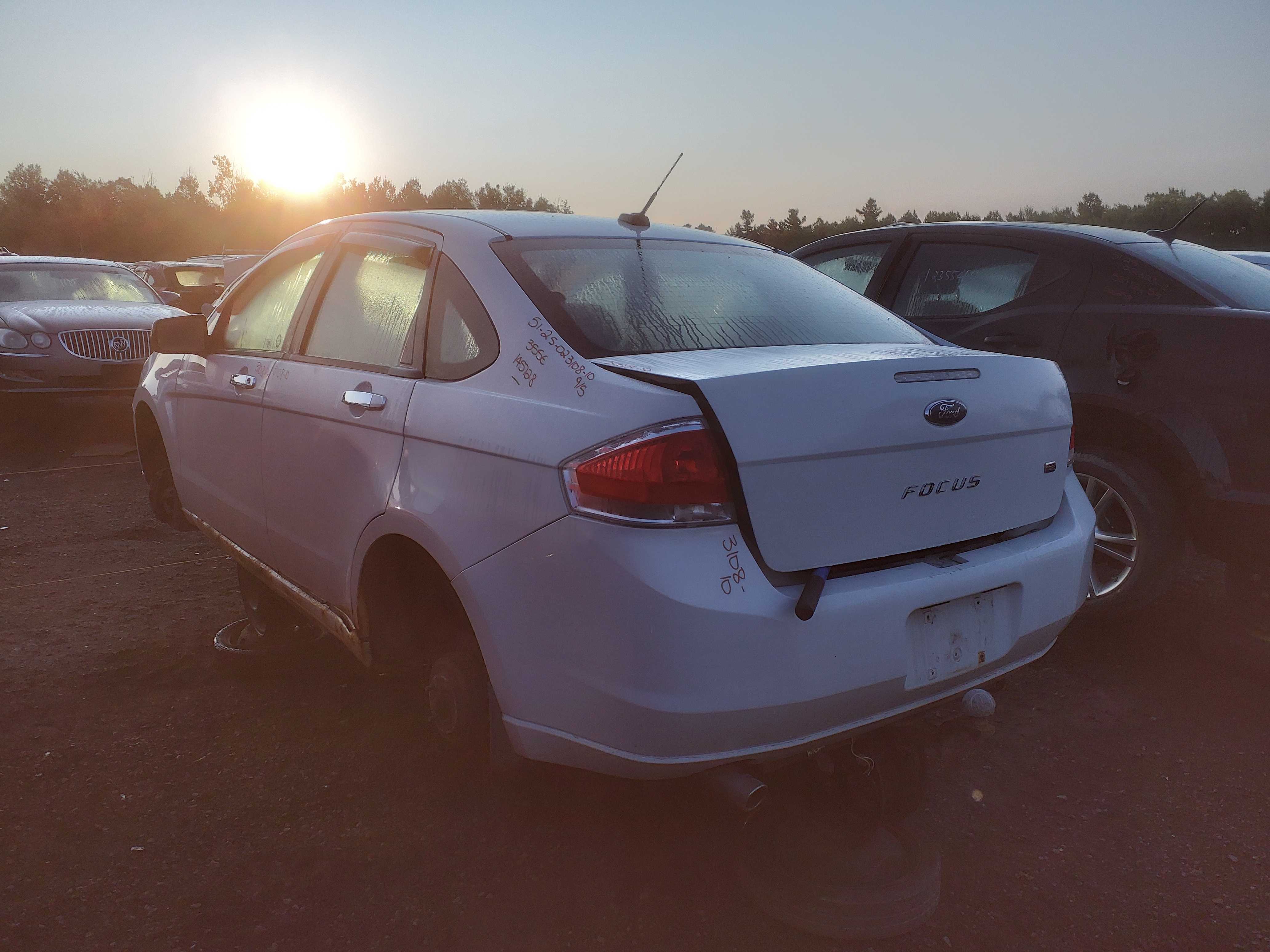 FORD FOCUS 2010
