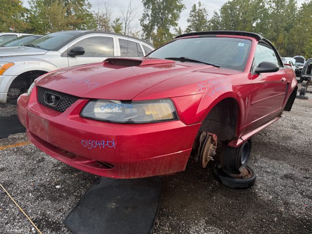 FORD MUSTANG 2001