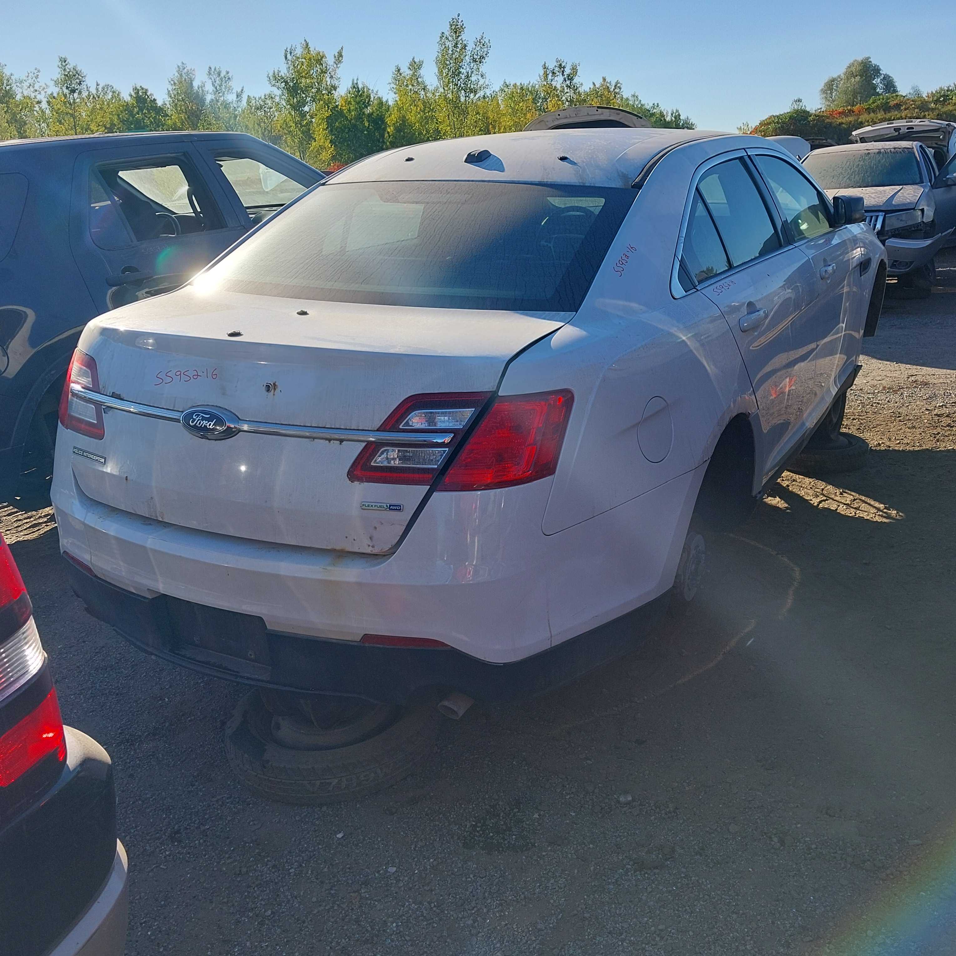 FORD POLICE INTERCEPTOR 2016
