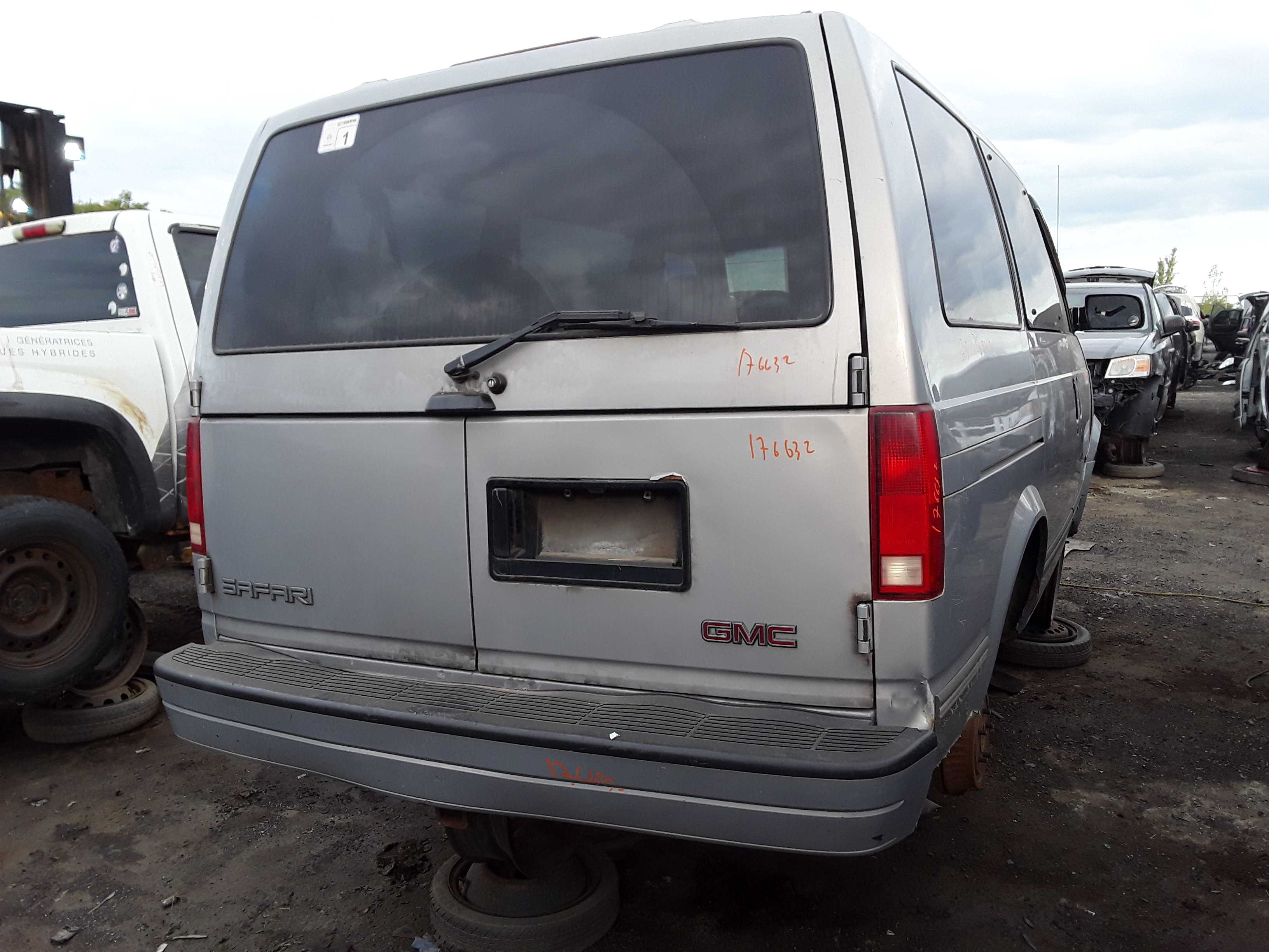 GMC SAFARI 1998