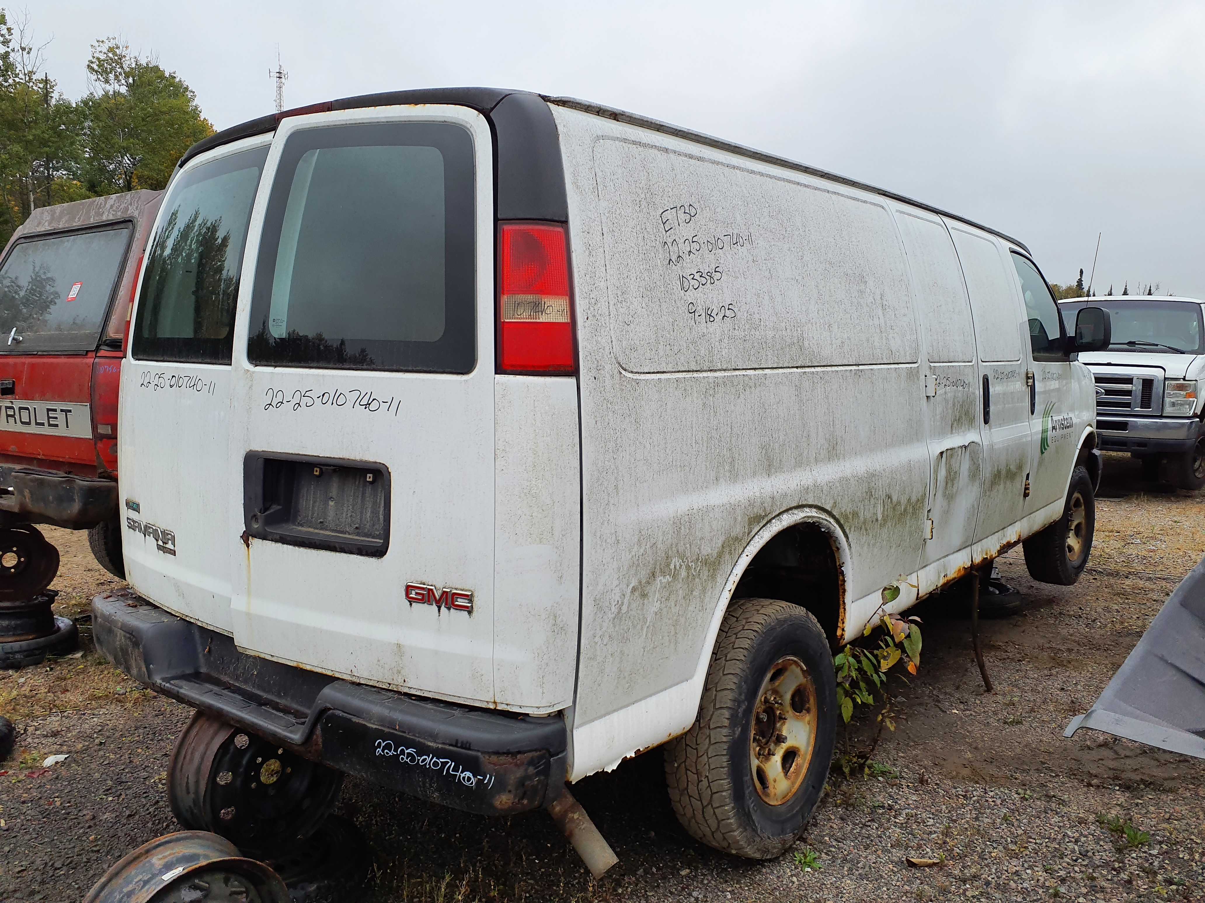 GMC SAVANA CARGO 2011