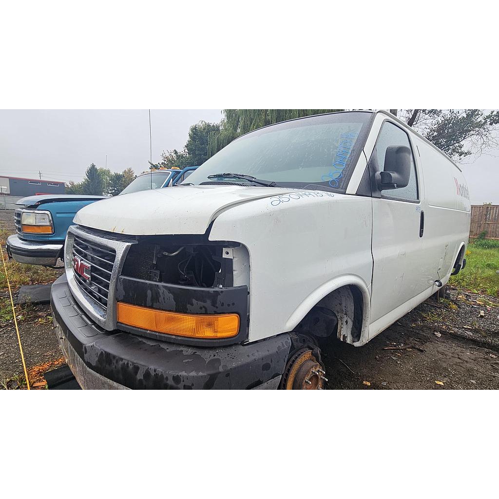 GMC SAVANA CARGO 2016