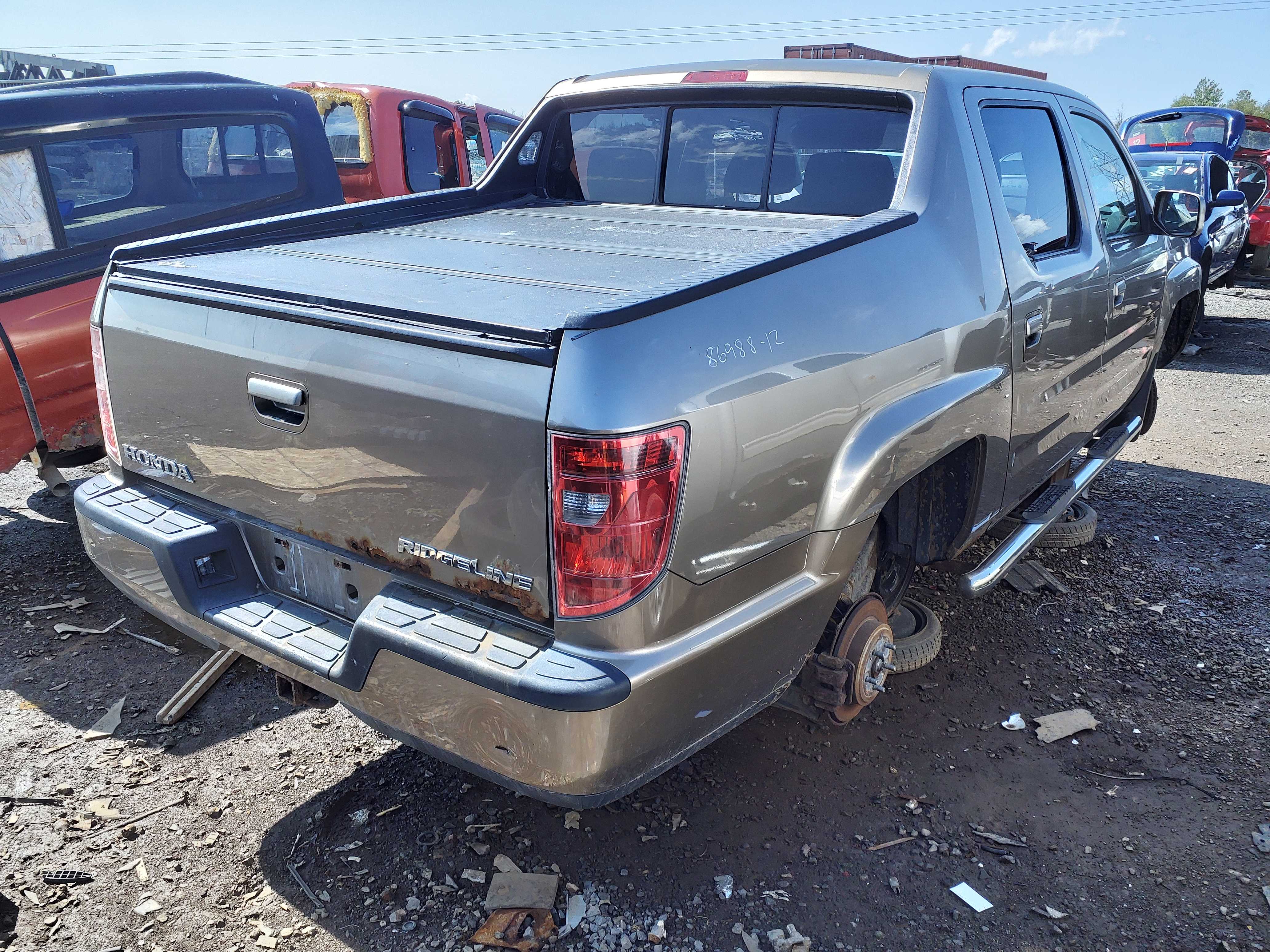 HONDA RIDGELINE 2010