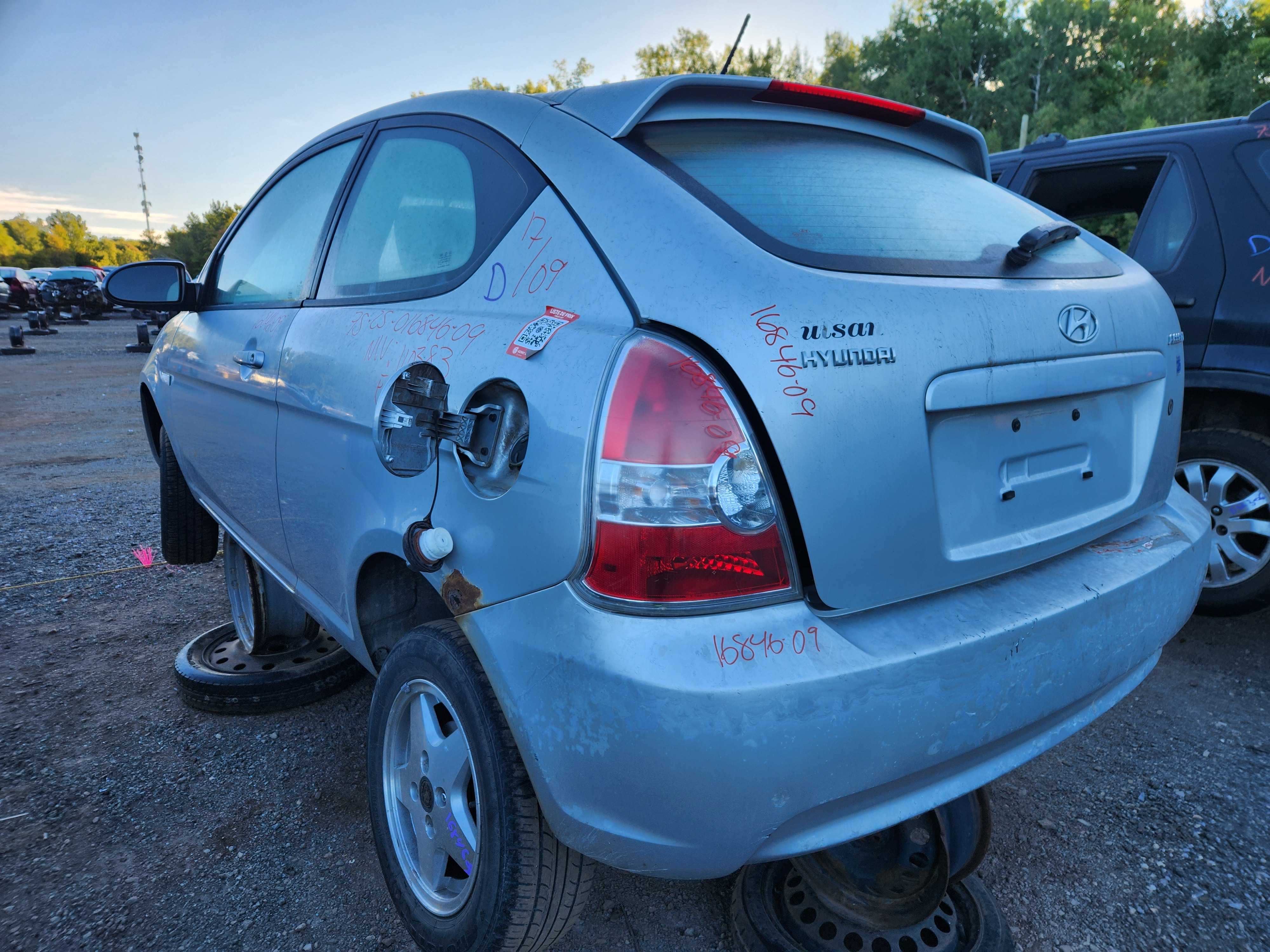 HYUNDAI ACCENT 2009