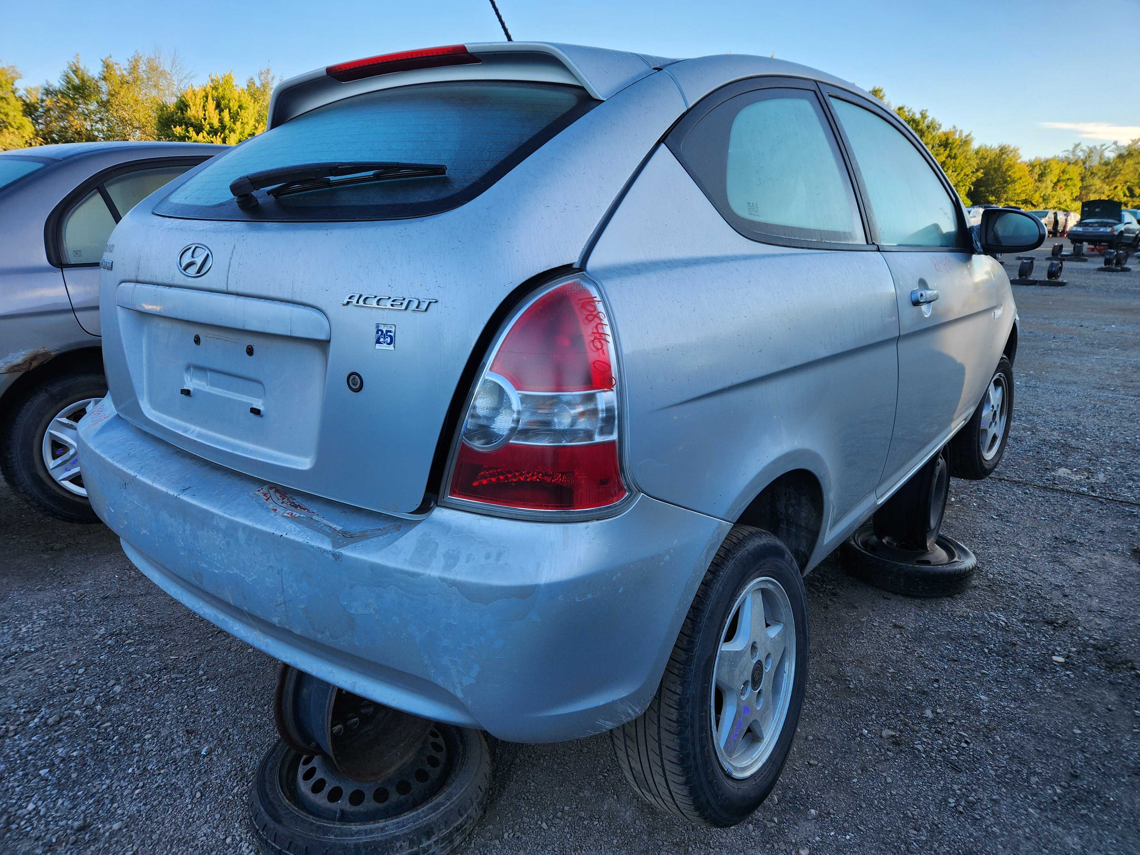 HYUNDAI ACCENT 2009