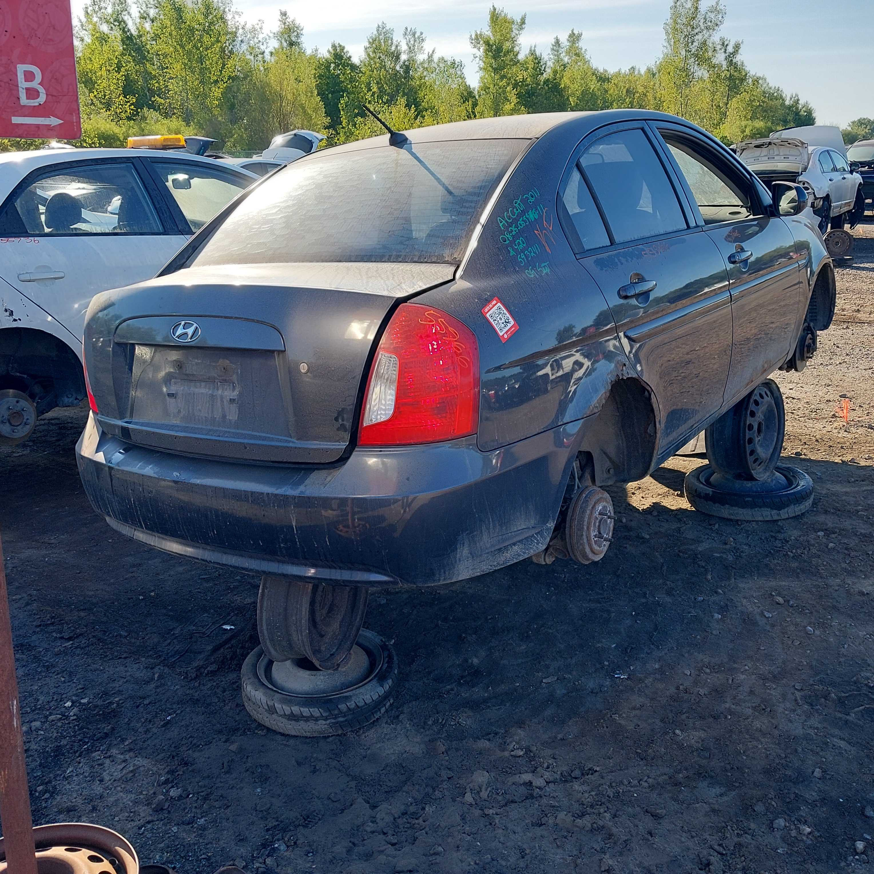 HYUNDAI ACCENT 2011