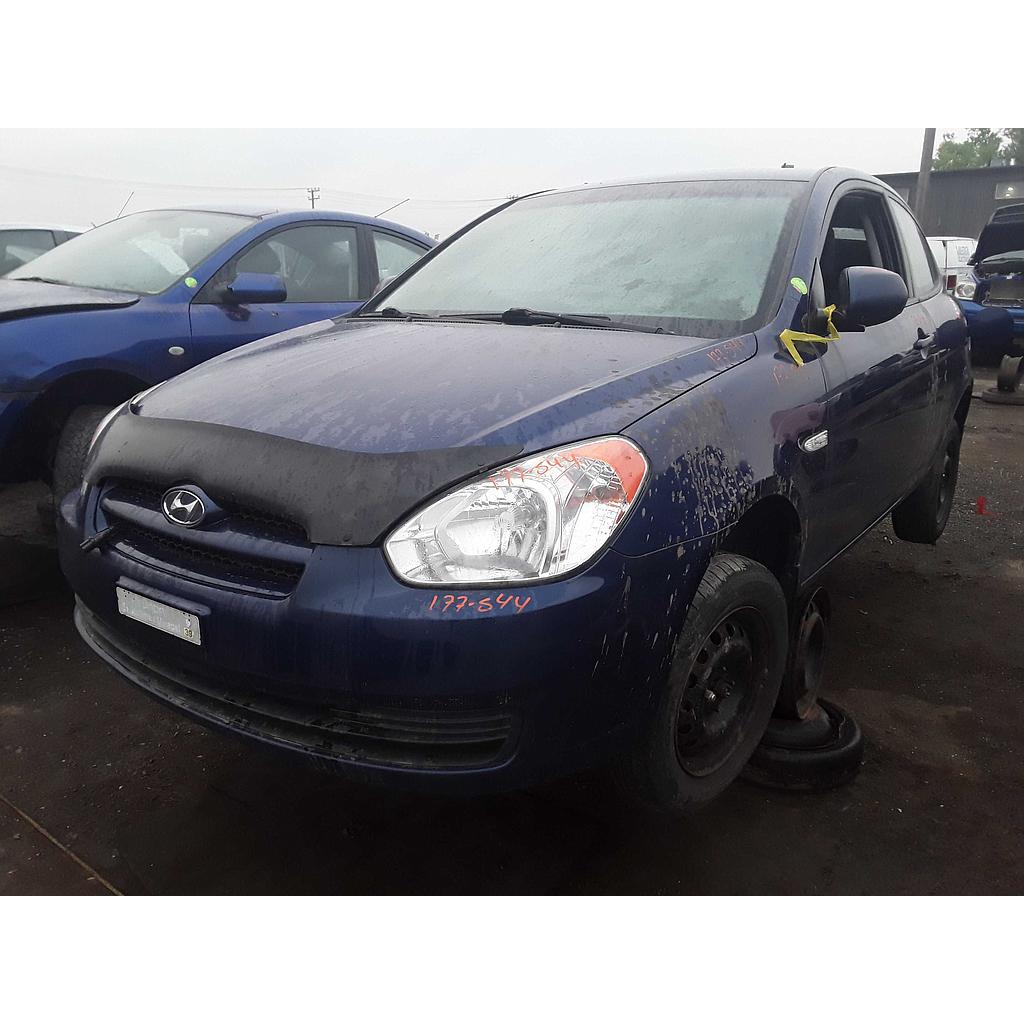 HYUNDAI ACCENT 2011