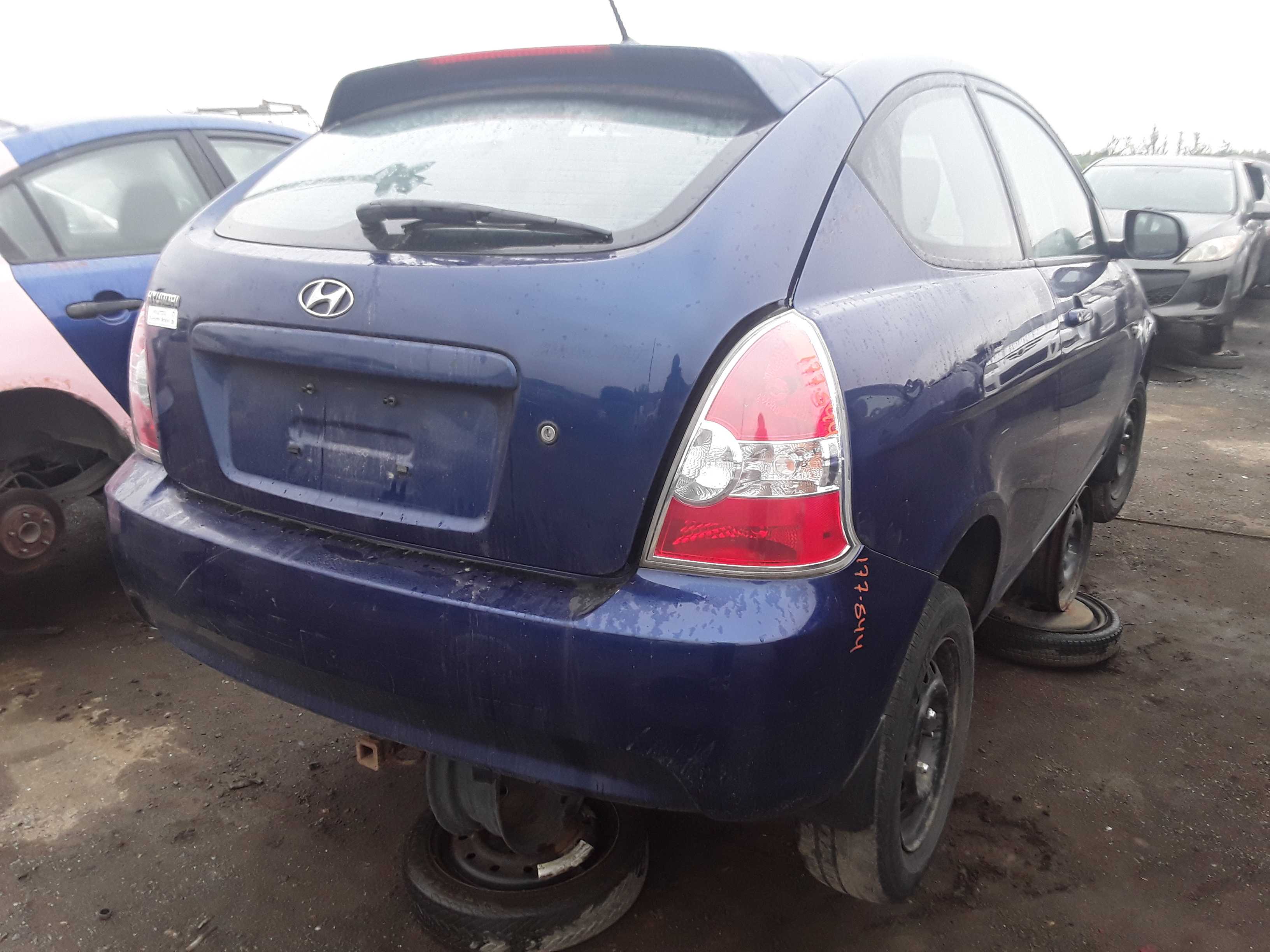 HYUNDAI ACCENT 2011